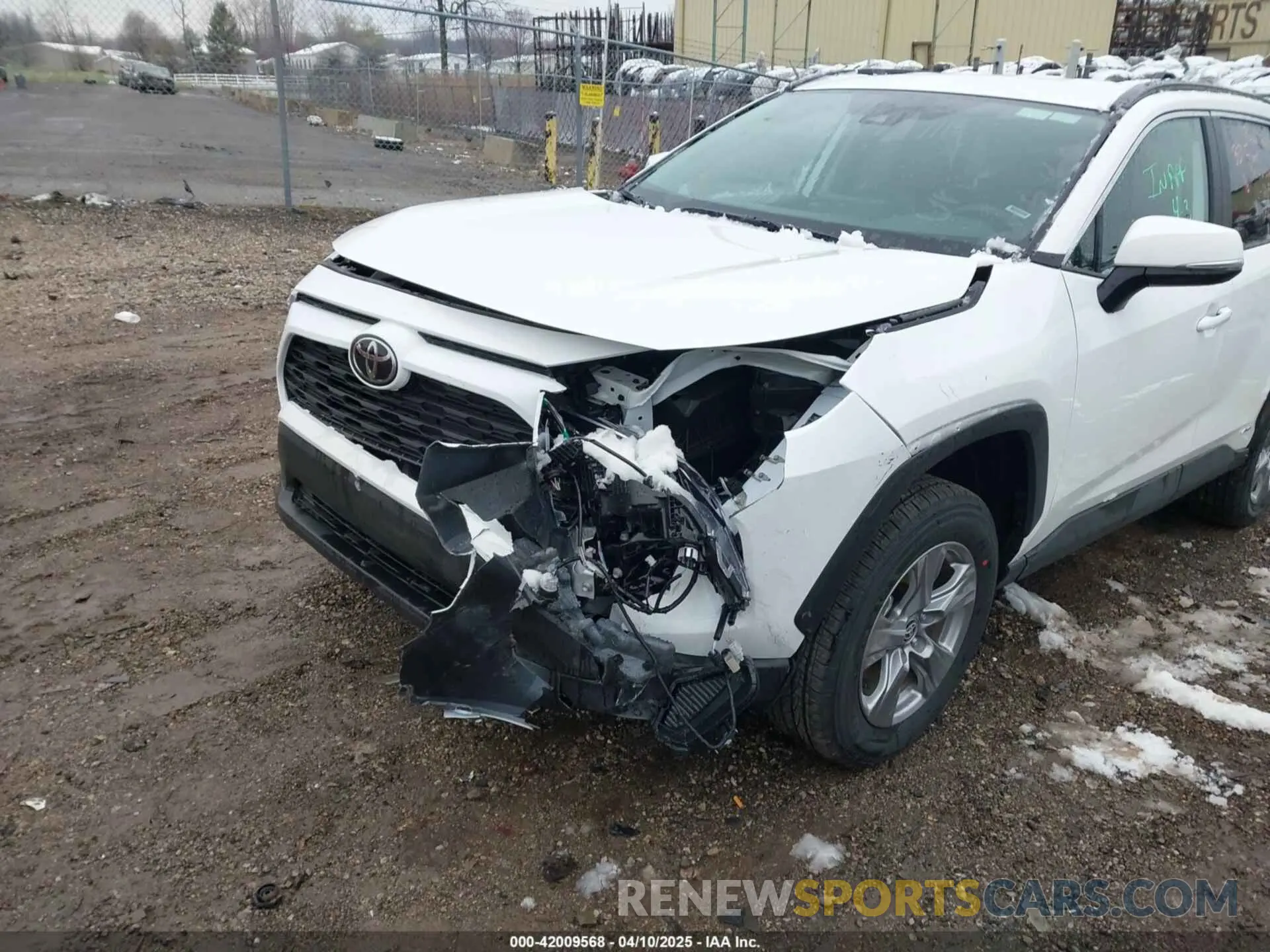 6 Photograph of a damaged car 2T3RWRFV8SW265681 TOYOTA RAV4 HYBRID 2025