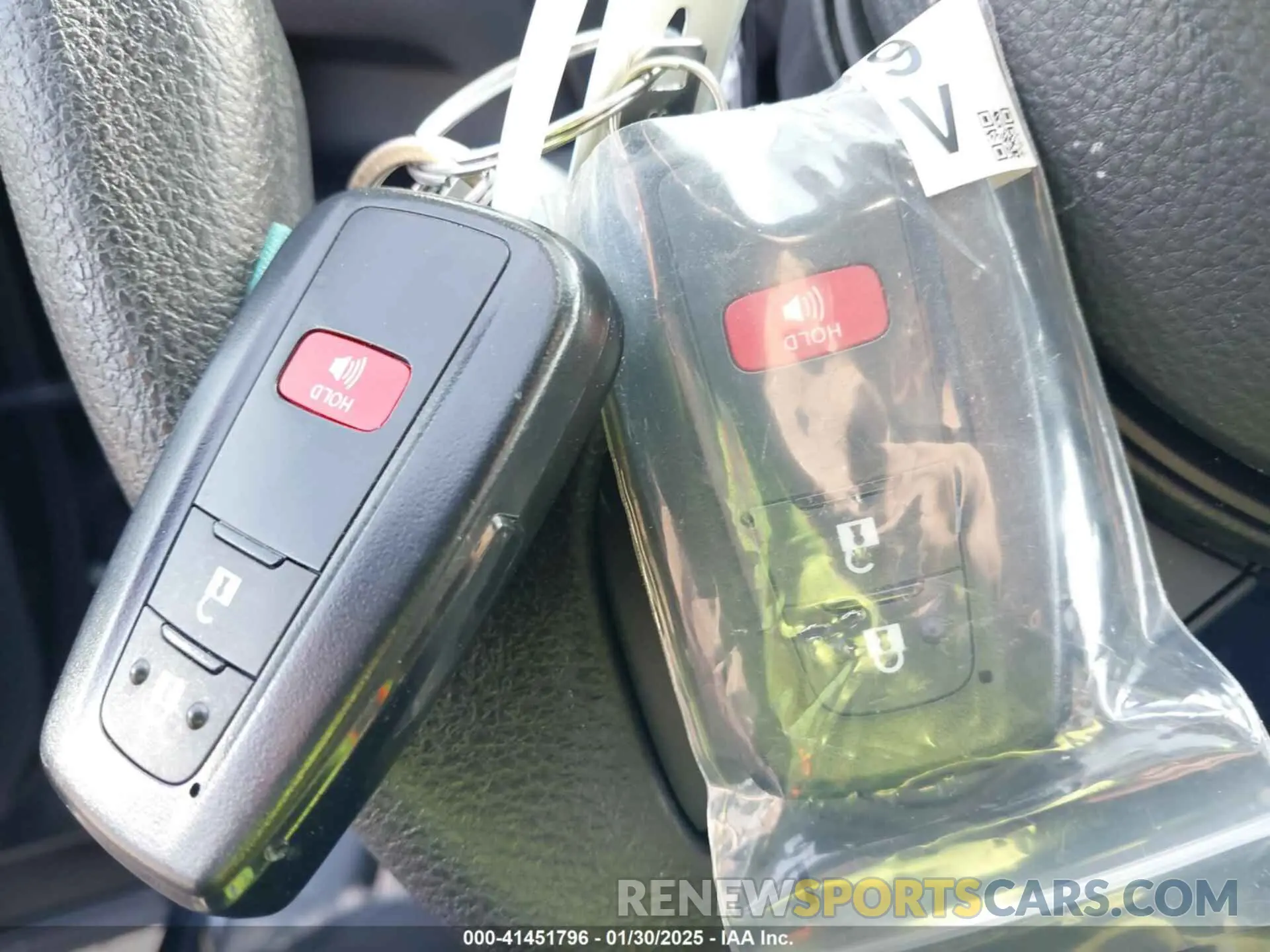 11 Photograph of a damaged car 2T3UWRFV7SW252916 TOYOTA RAV4 HYBRID 2025