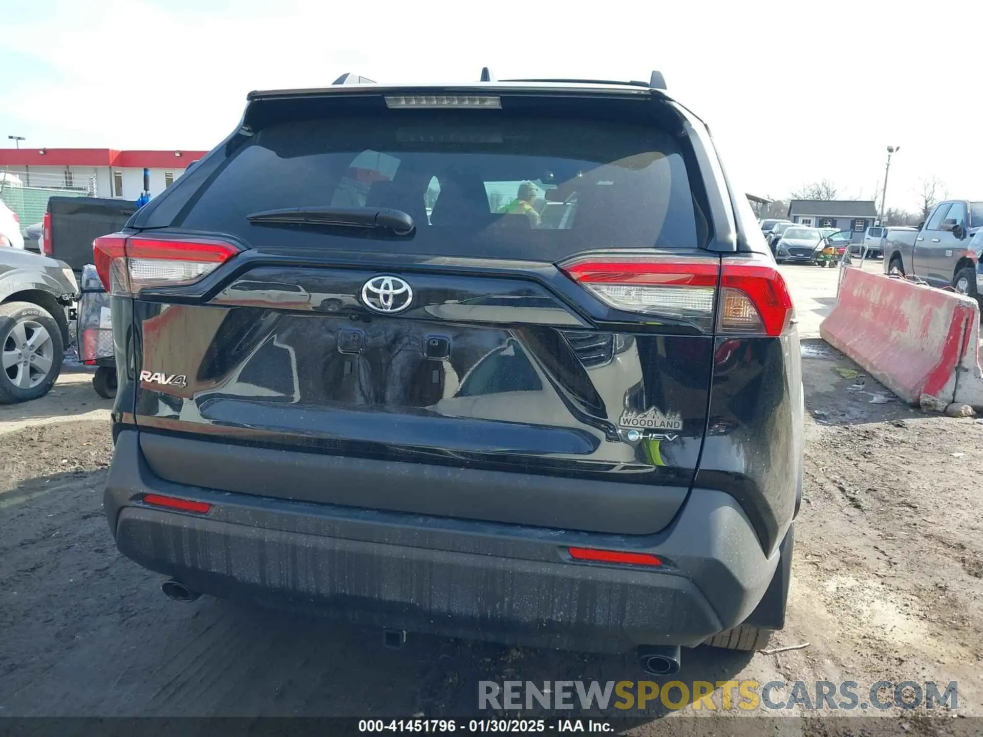 16 Photograph of a damaged car 2T3UWRFV7SW252916 TOYOTA RAV4 HYBRID 2025
