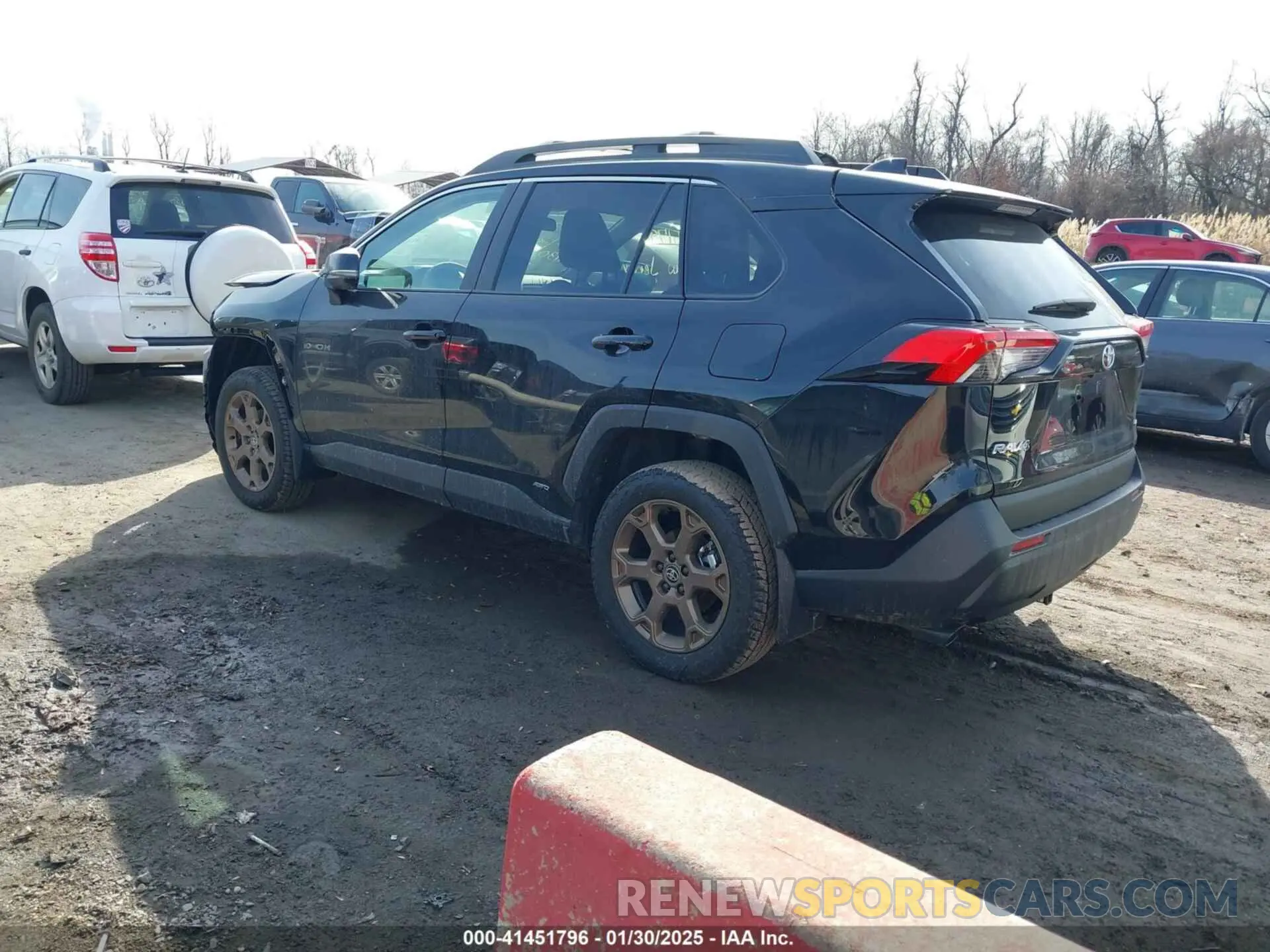 3 Photograph of a damaged car 2T3UWRFV7SW252916 TOYOTA RAV4 HYBRID 2025
