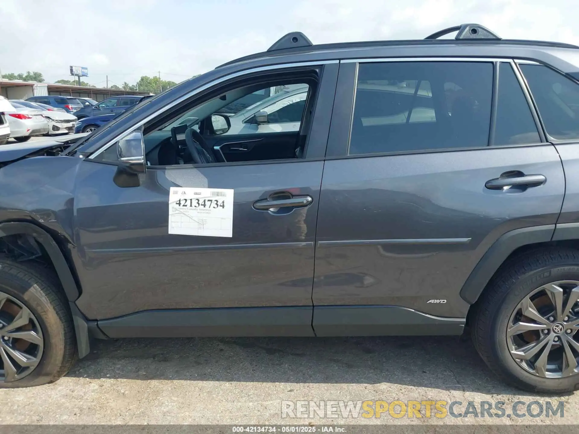 14 Photograph of a damaged car 4T3B6RFV0SU176396 TOYOTA RAV4 HYBRID 2025