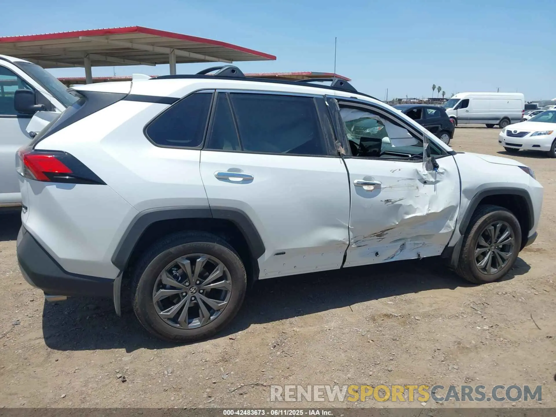 12 Photograph of a damaged car 4T3D6RFV6SU177139 TOYOTA RAV4 HYBRID 2025