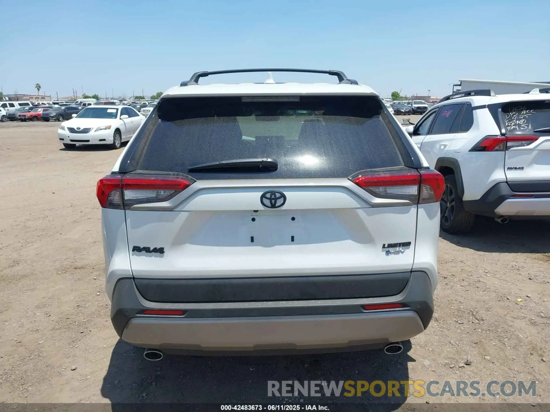 15 Photograph of a damaged car 4T3D6RFV6SU177139 TOYOTA RAV4 HYBRID 2025