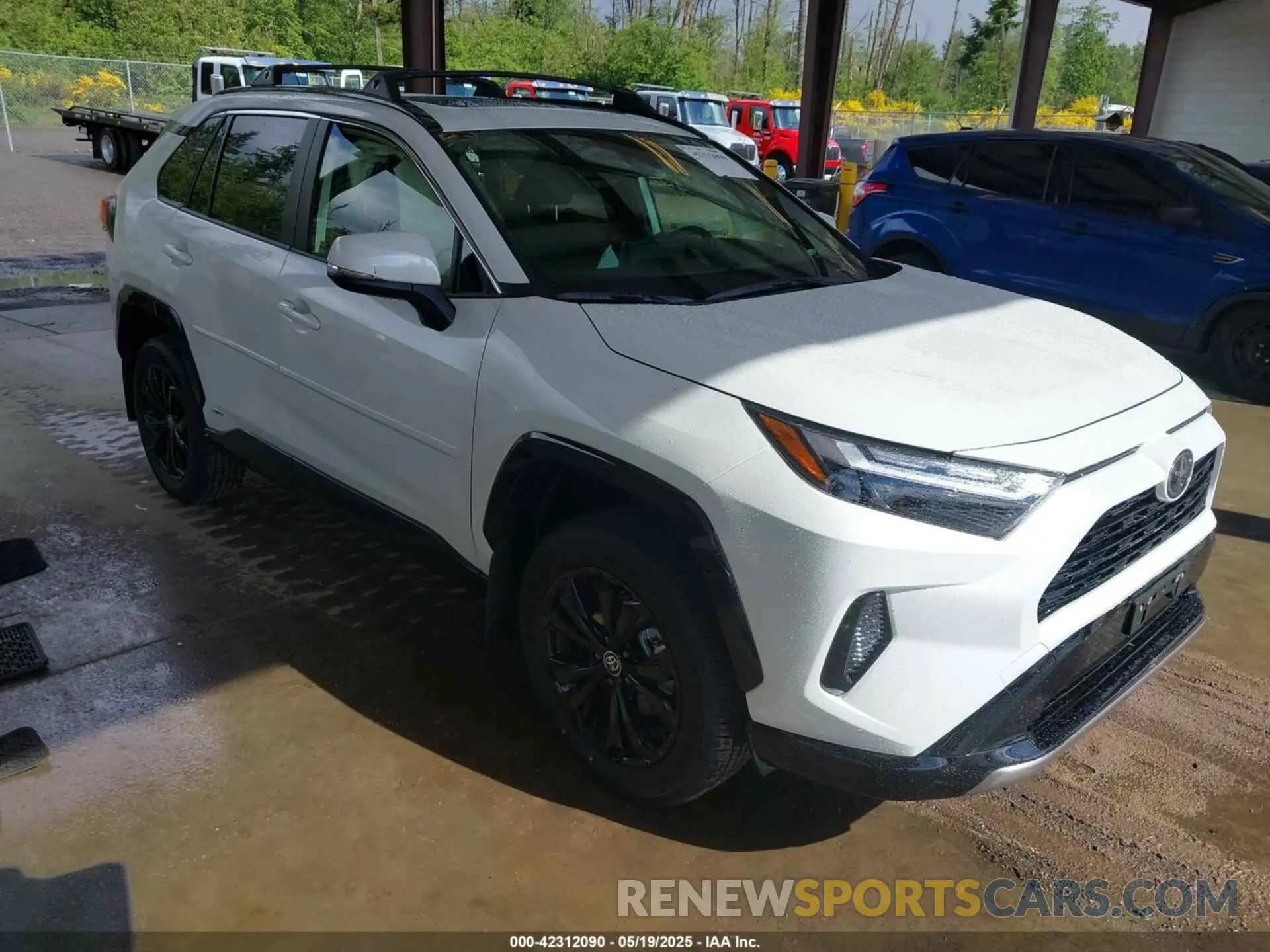 1 Photograph of a damaged car JTM16RFV5SJ076434 TOYOTA RAV4 HYBRID 2025