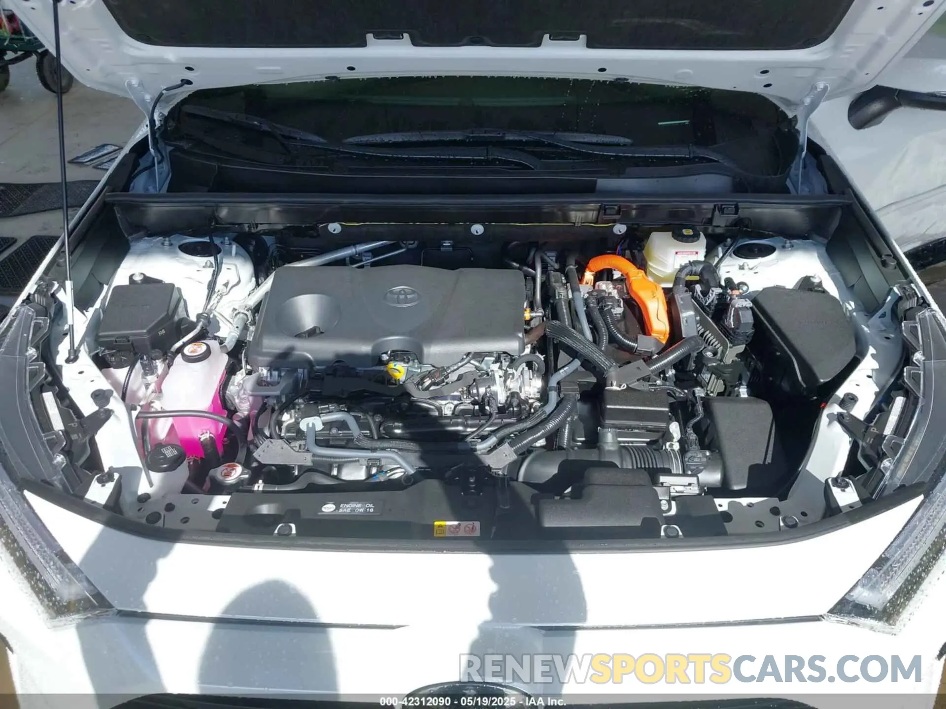 10 Photograph of a damaged car JTM16RFV5SJ076434 TOYOTA RAV4 HYBRID 2025