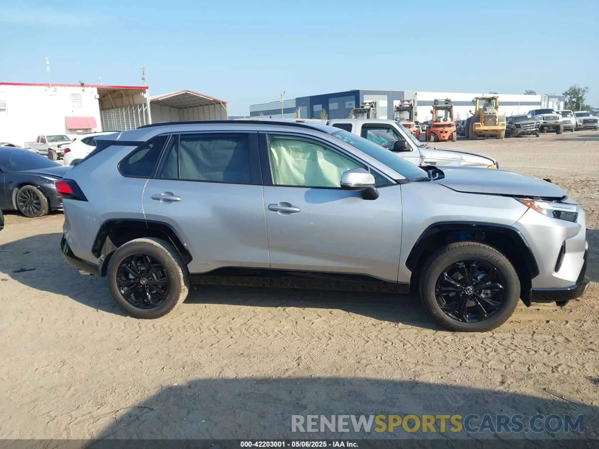 13 Photograph of a damaged car JTM16RFVXSJ065252 TOYOTA RAV4 HYBRID 2025