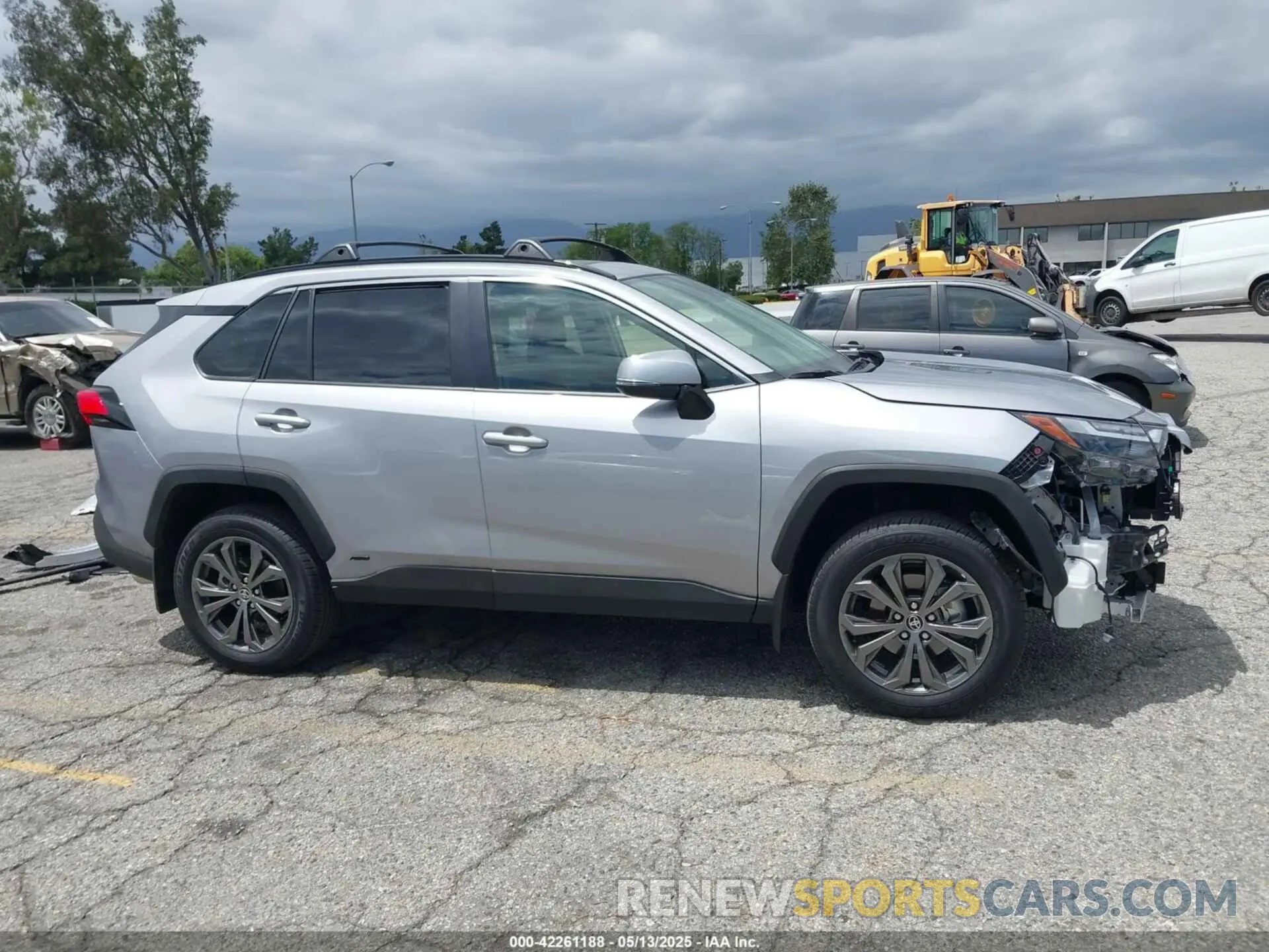 14 Photograph of a damaged car JTMB6RFV5SD157761 TOYOTA RAV4 HYBRID 2025