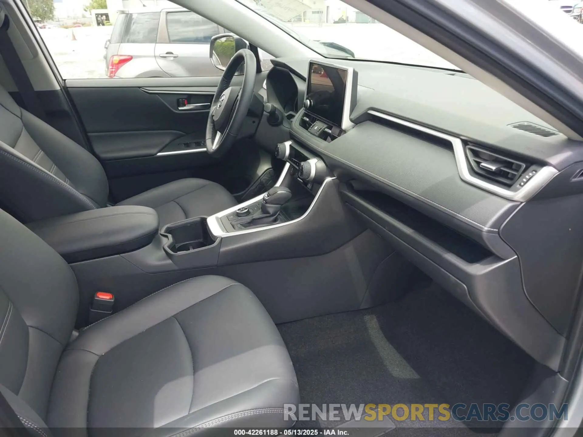 5 Photograph of a damaged car JTMB6RFV5SD157761 TOYOTA RAV4 HYBRID 2025