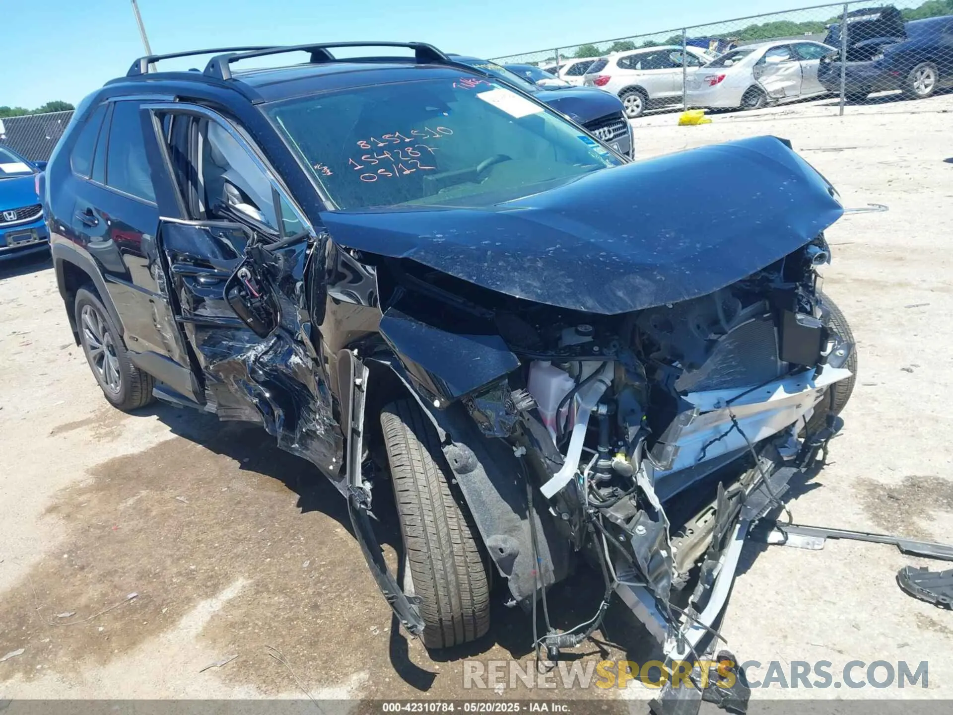 1 Фотография поврежденного автомобиля JTMB6RFVXSD154287 TOYOTA RAV4 HYBRID 2025