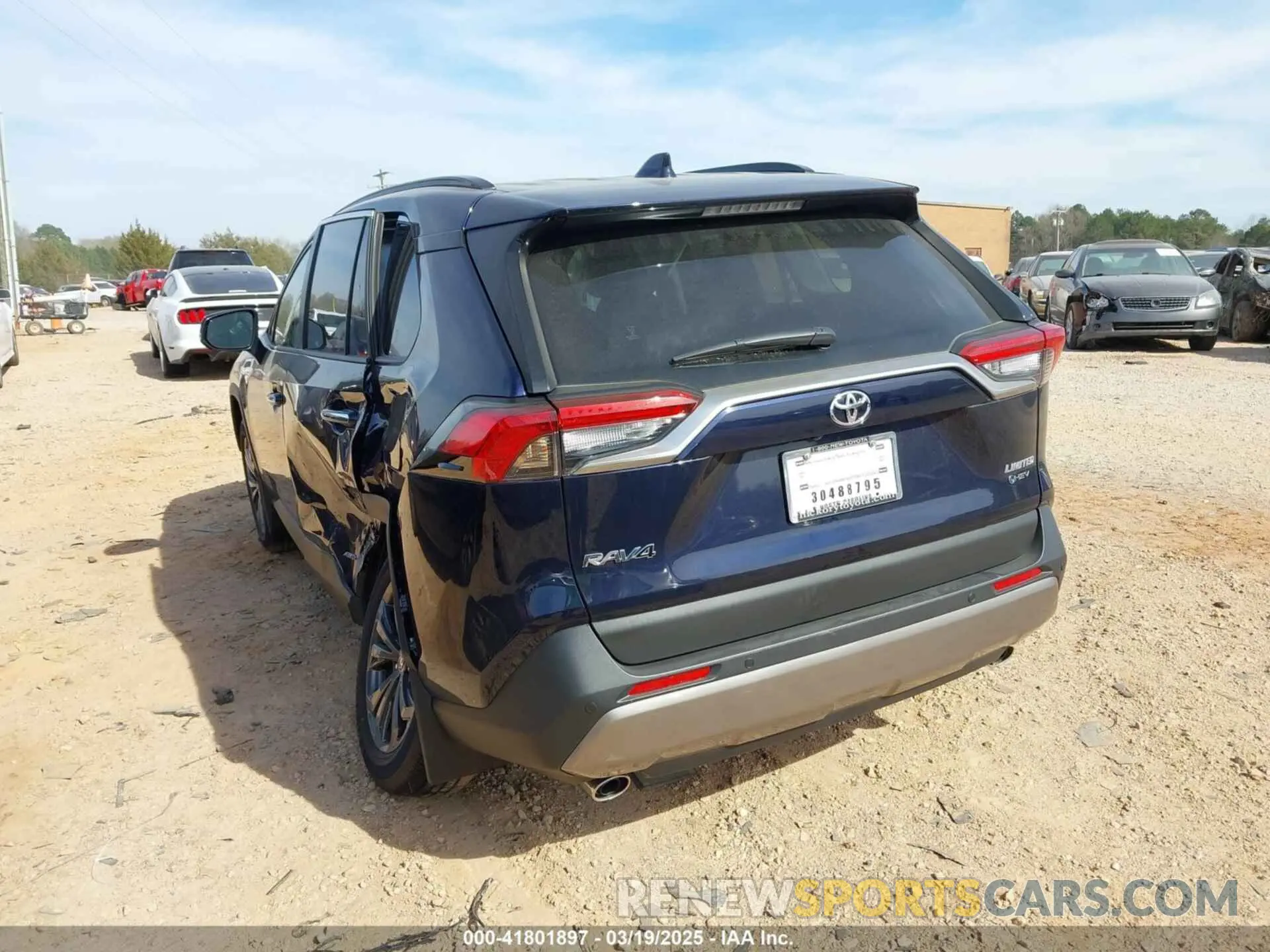 3 Фотография поврежденного автомобиля JTMD6RFV2SD155250 TOYOTA RAV4 HYBRID 2025