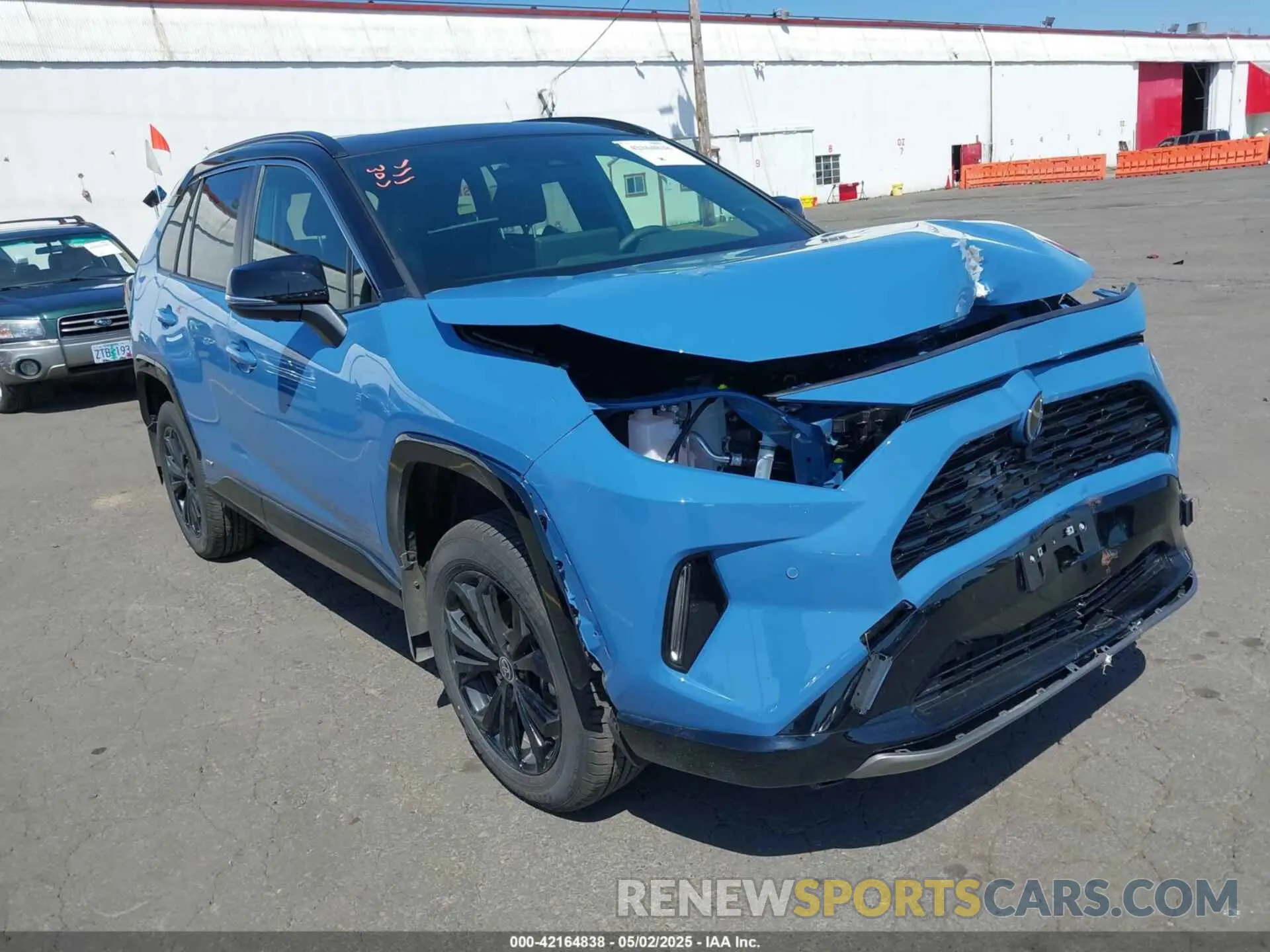 1 Фотография поврежденного автомобиля JTME6RFV6SJ065914 TOYOTA RAV4 HYBRID 2025