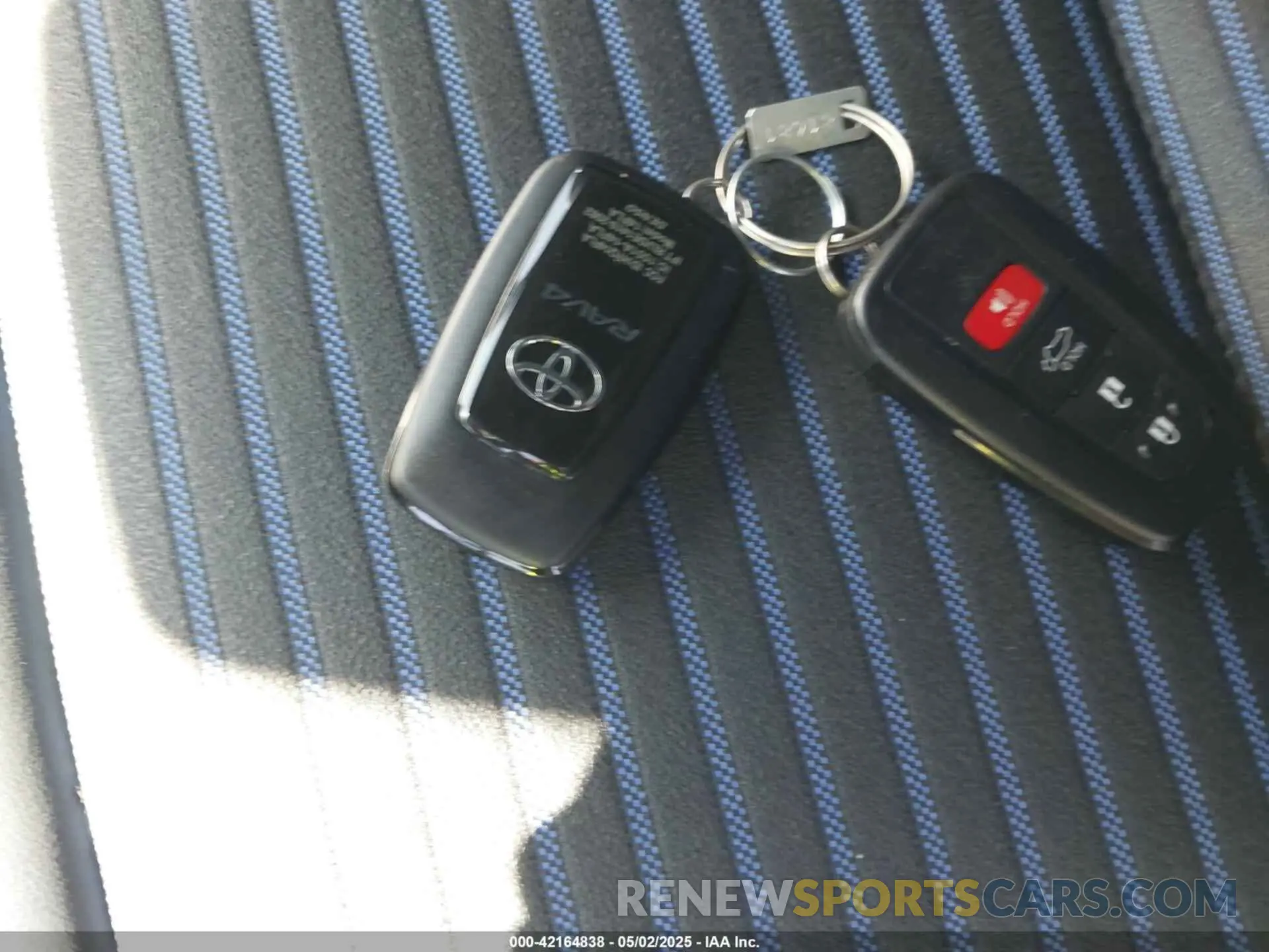 11 Фотография поврежденного автомобиля JTME6RFV6SJ065914 TOYOTA RAV4 HYBRID 2025