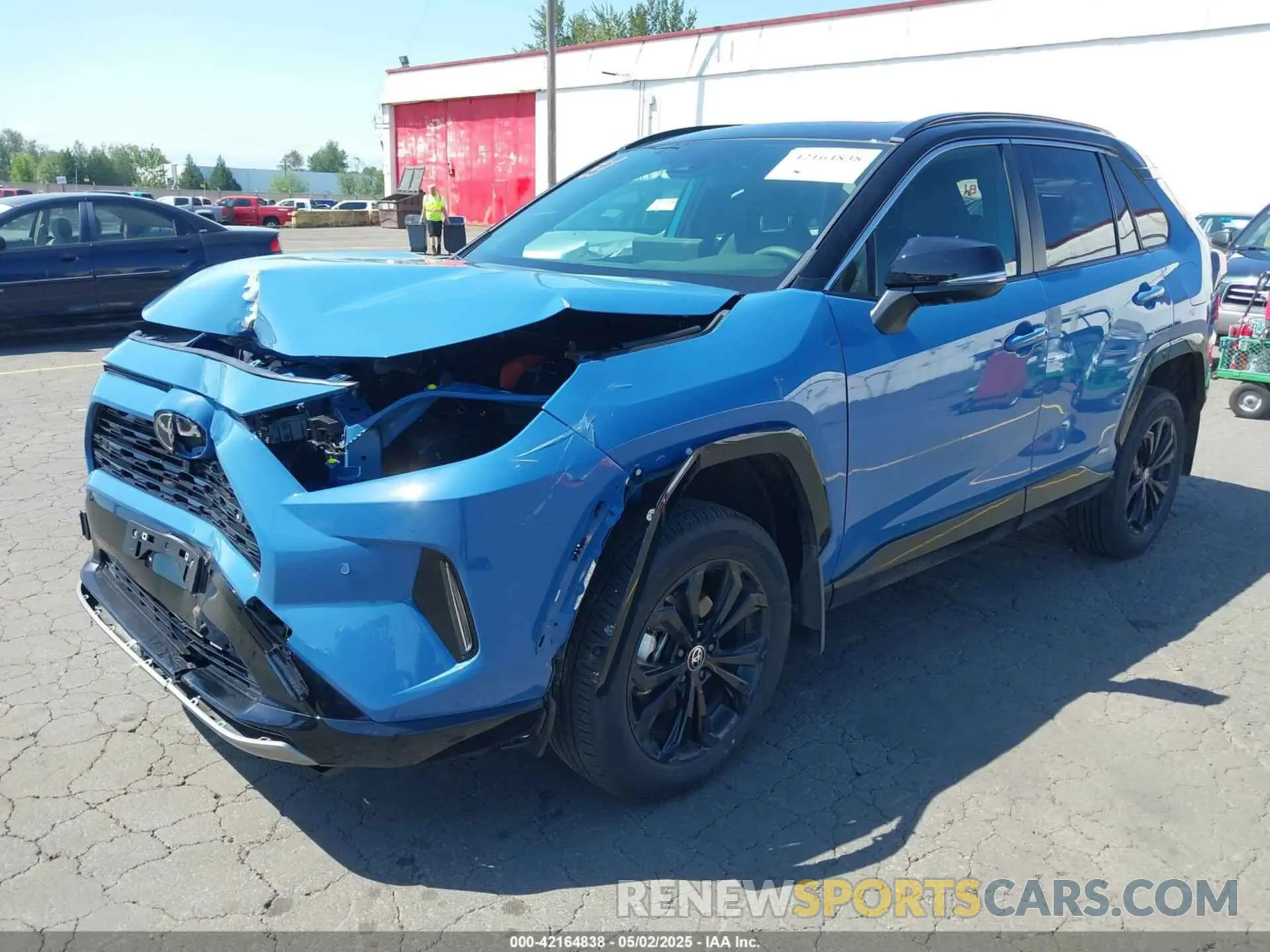 2 Фотография поврежденного автомобиля JTME6RFV6SJ065914 TOYOTA RAV4 HYBRID 2025