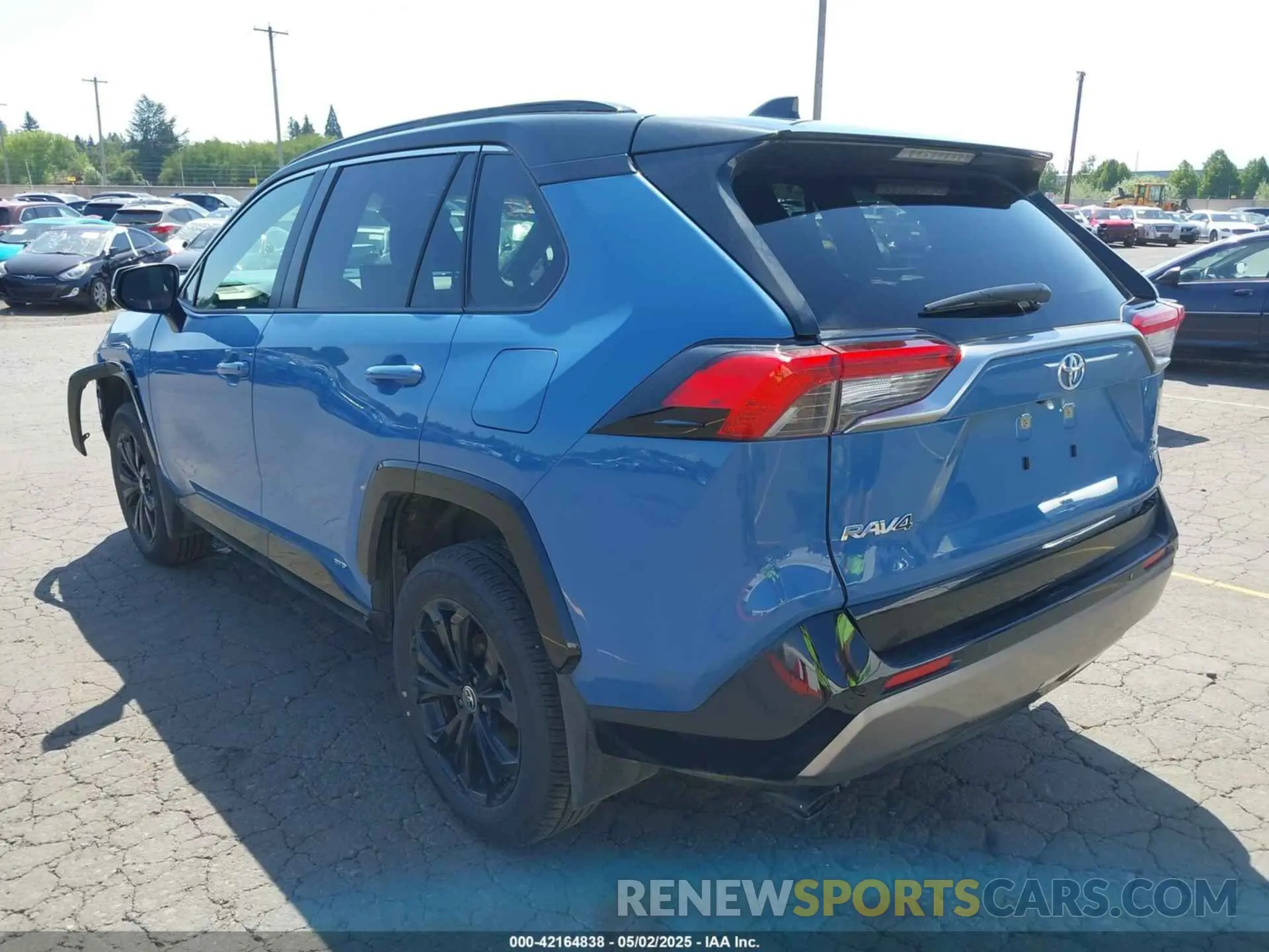3 Фотография поврежденного автомобиля JTME6RFV6SJ065914 TOYOTA RAV4 HYBRID 2025
