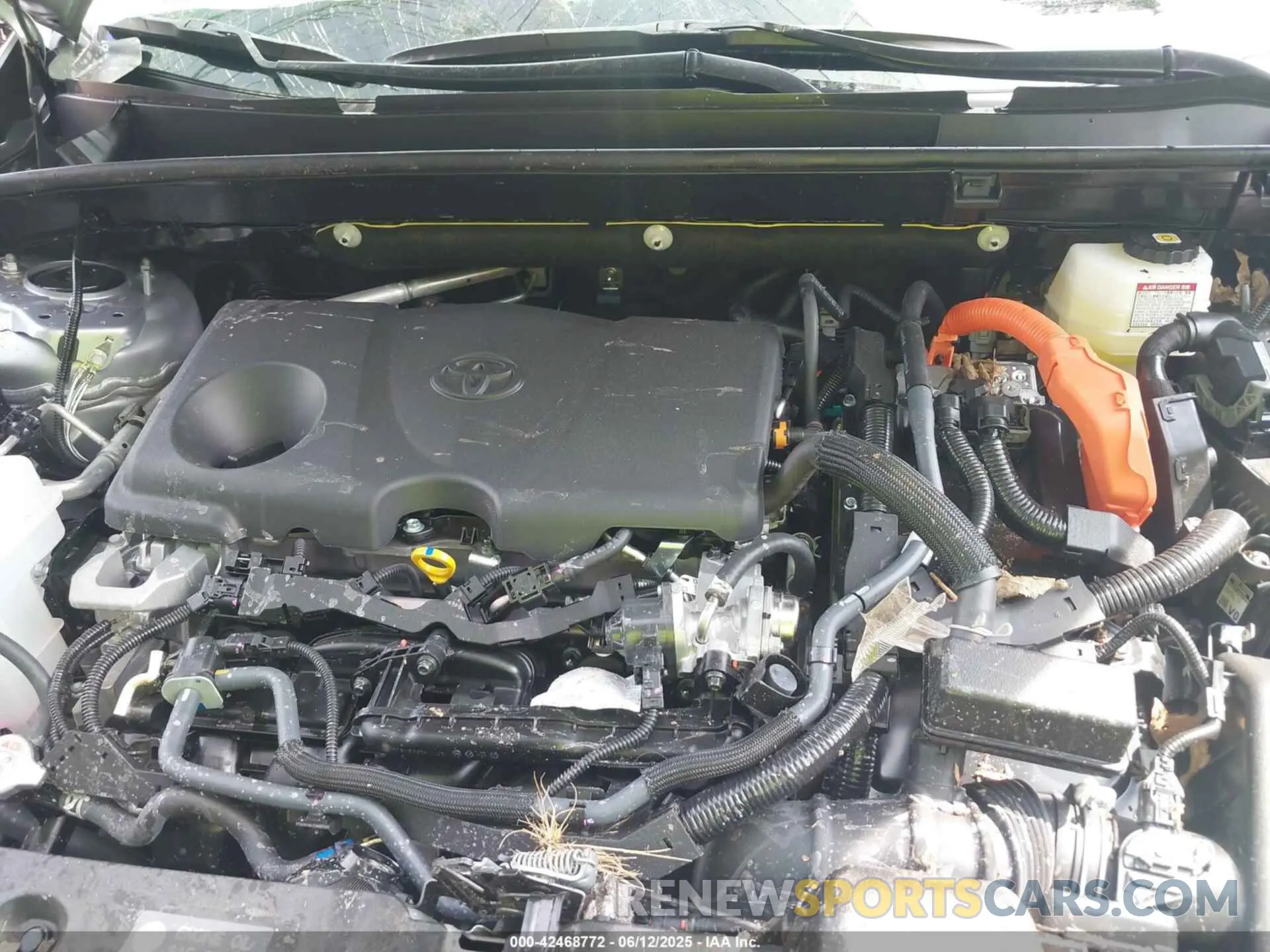 10 Photograph of a damaged car JTMRWRFV2SD600236 TOYOTA RAV4 HYBRID 2025