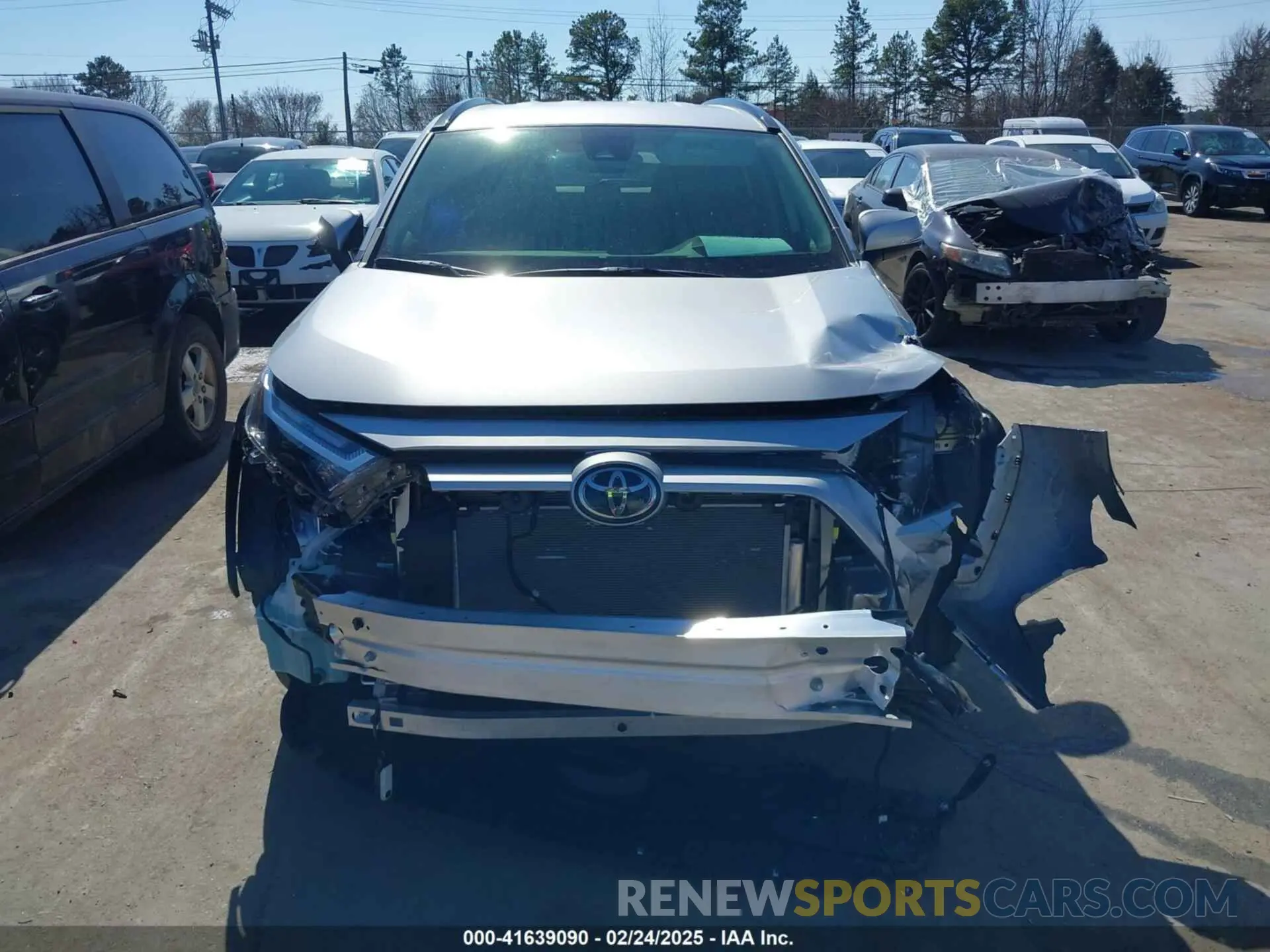 13 Photograph of a damaged car JTMRWRFV6SJ064683 TOYOTA RAV4 HYBRID 2025