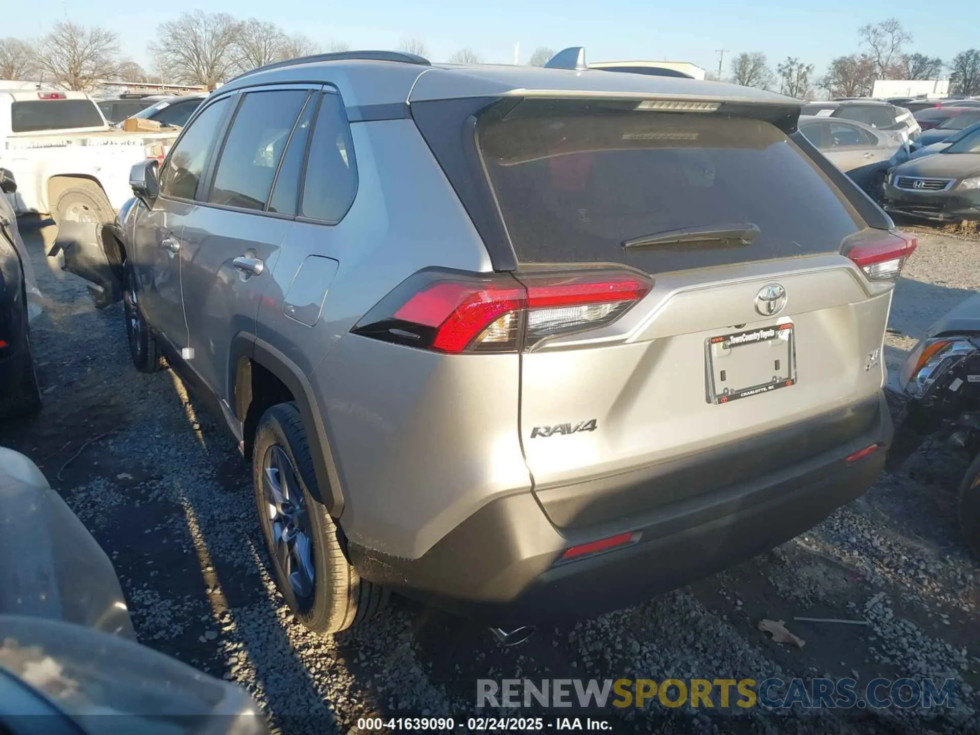 3 Photograph of a damaged car JTMRWRFV6SJ064683 TOYOTA RAV4 HYBRID 2025
