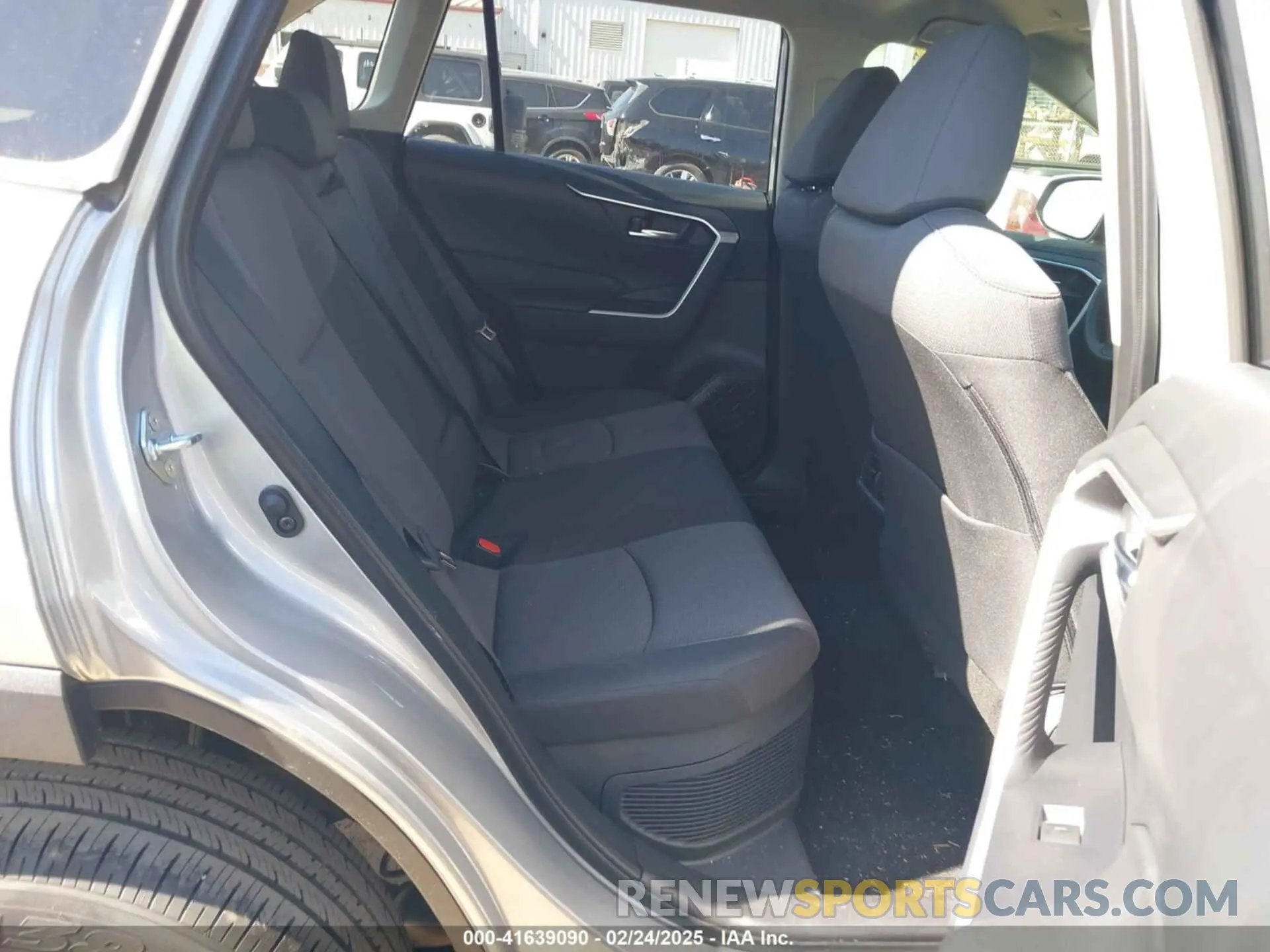 8 Photograph of a damaged car JTMRWRFV6SJ064683 TOYOTA RAV4 HYBRID 2025