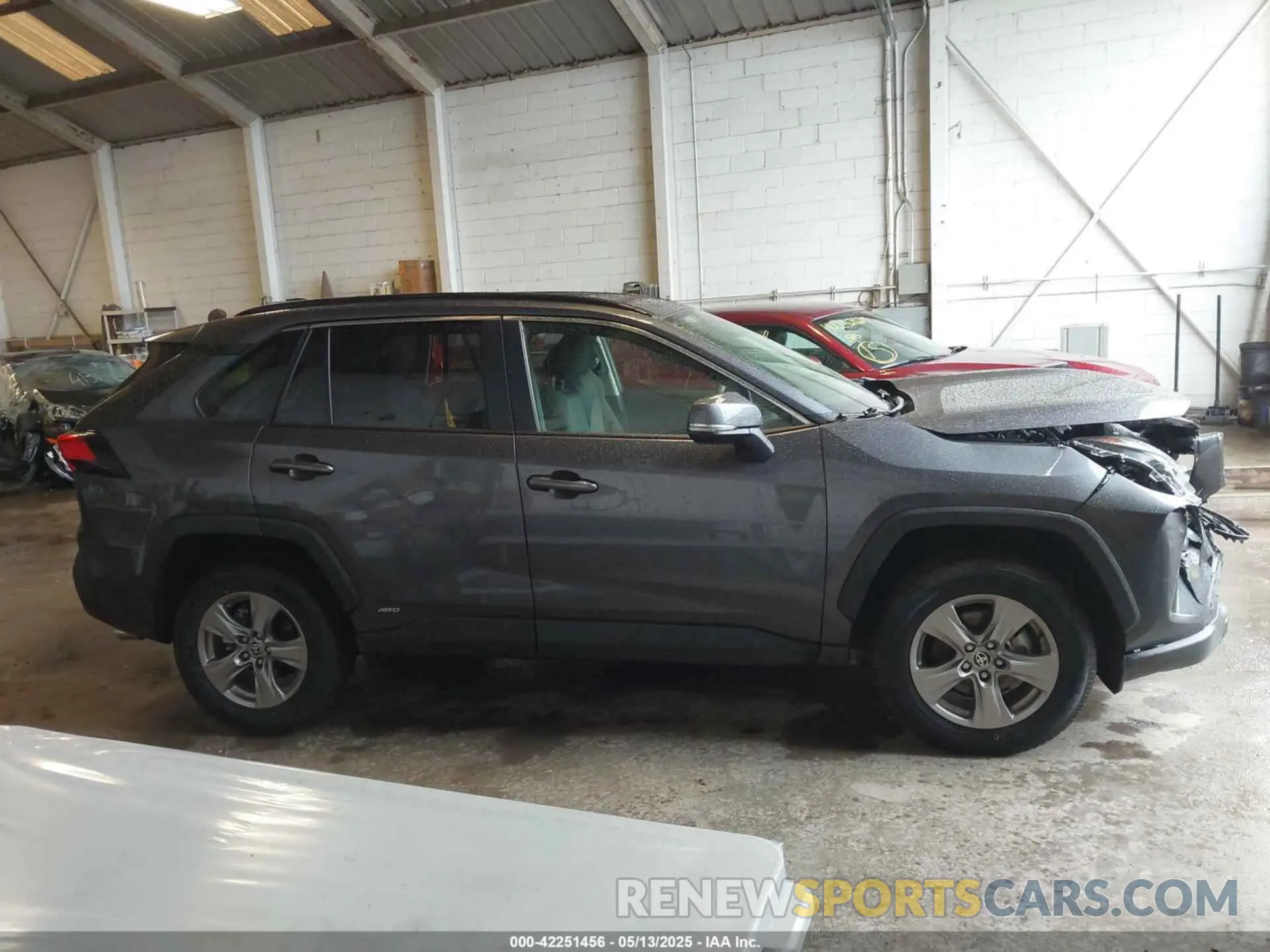 13 Photograph of a damaged car JTMRWRFV8SJ063275 TOYOTA RAV4 HYBRID 2025