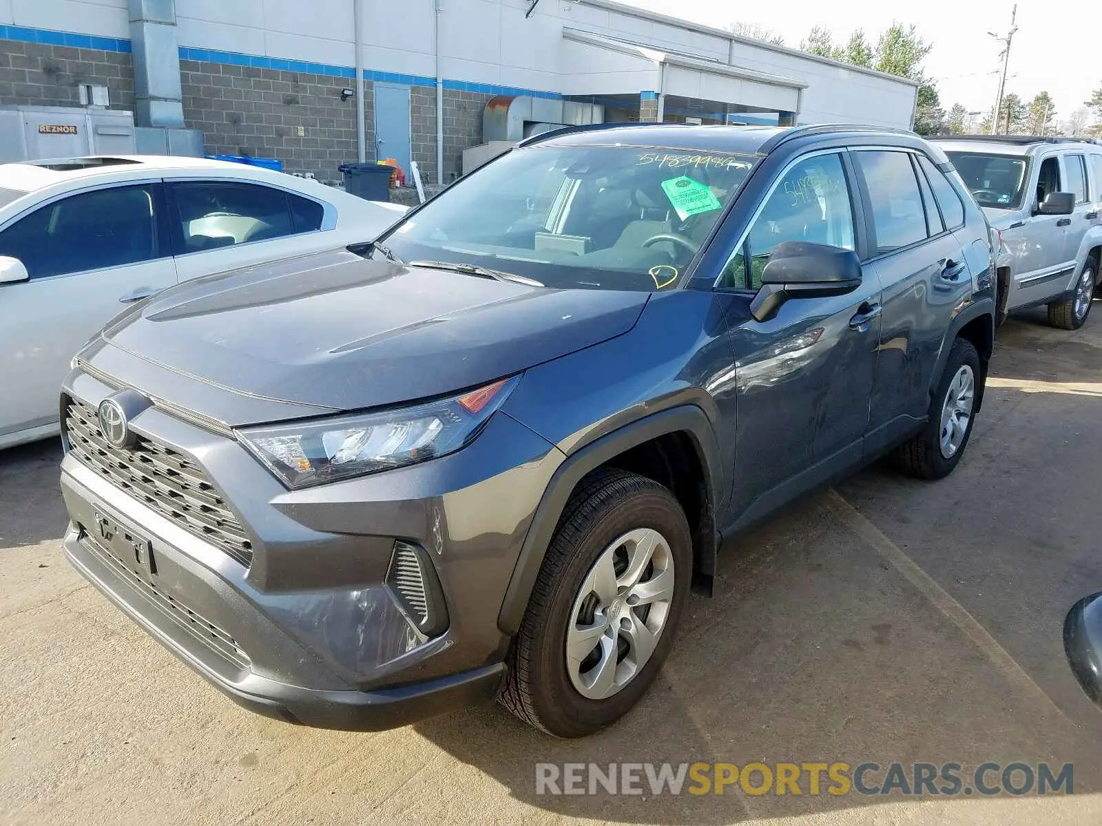 2 Фотография поврежденного автомобиля 2T3F1RFV3KC021066 TOYOTA RAV4 LE 2019
