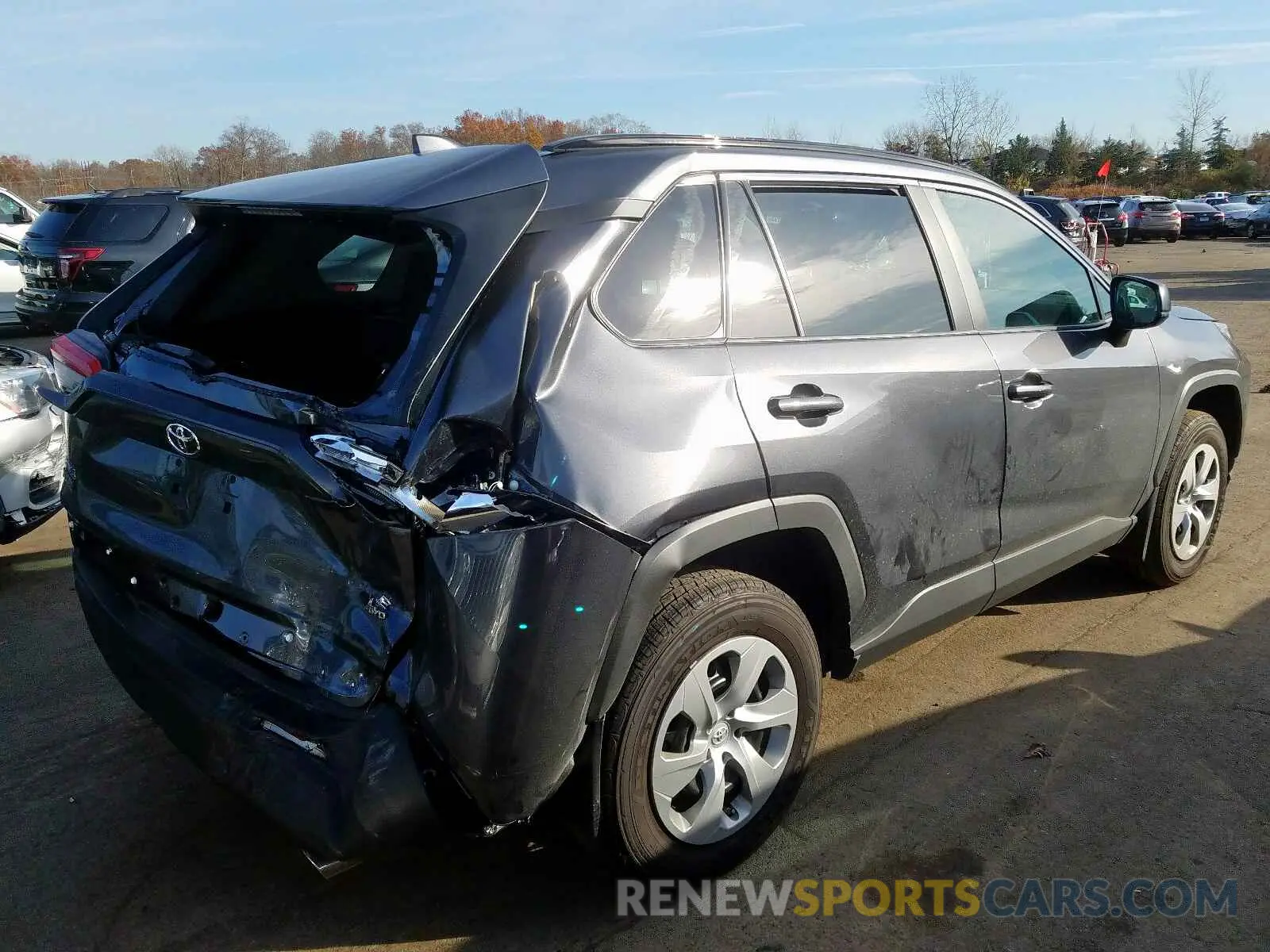4 Фотография поврежденного автомобиля 2T3F1RFV3KC021066 TOYOTA RAV4 LE 2019