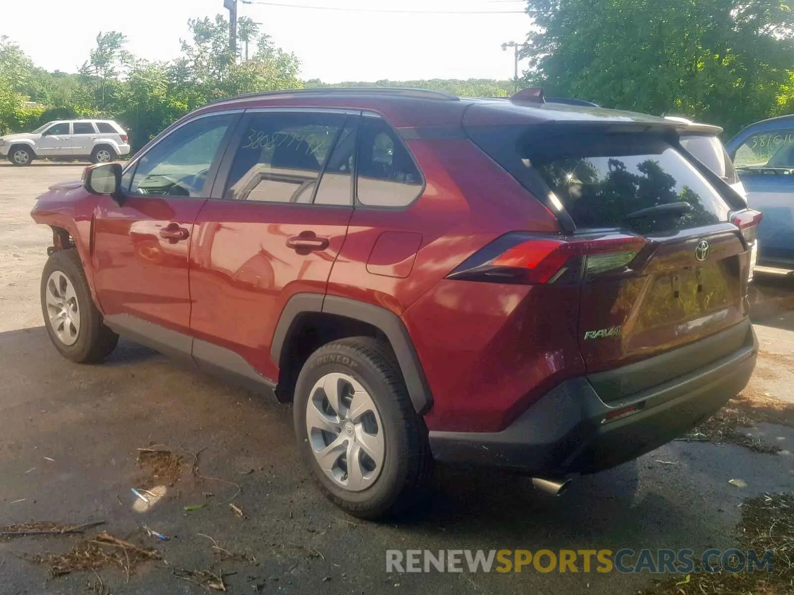 3 Фотография поврежденного автомобиля 2T3G1RFV6KW035949 TOYOTA RAV4 LE 2019