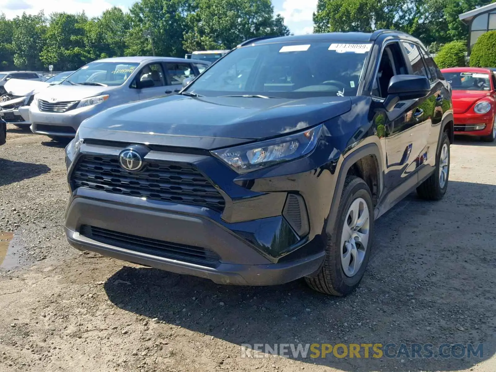 2 Фотография поврежденного автомобиля 2T3H1RFV0KW019606 TOYOTA RAV4 LE 2019