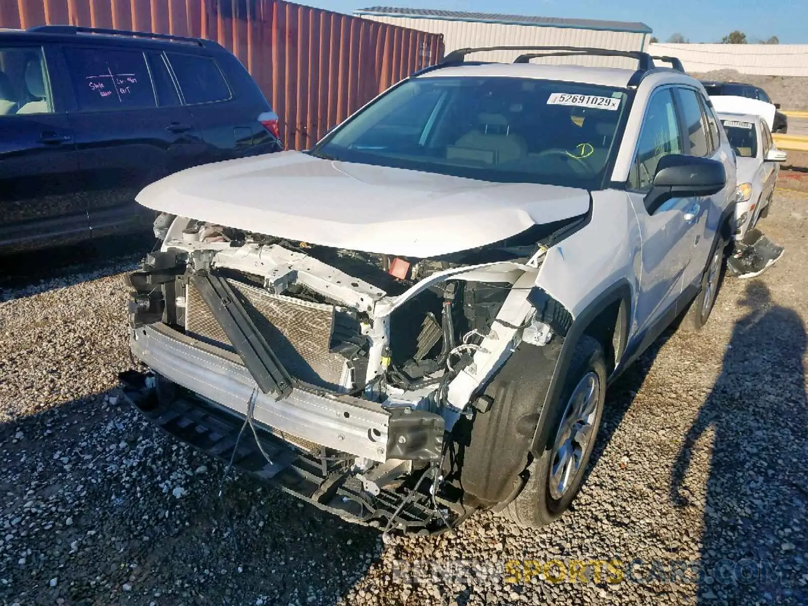 2 Фотография поврежденного автомобиля 2T3H1RFV2KW001141 TOYOTA RAV4 LE 2019