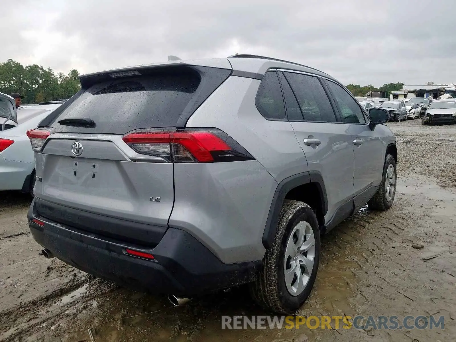 4 Фотография поврежденного автомобиля 2T3H1RFVXKW020066 TOYOTA RAV4 LE 2019
