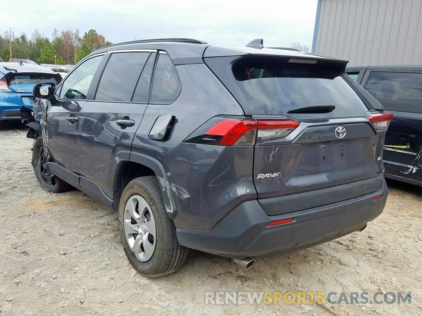 3 Фотография поврежденного автомобиля 2T3H1RFVXKW033299 TOYOTA RAV4 LE 2019