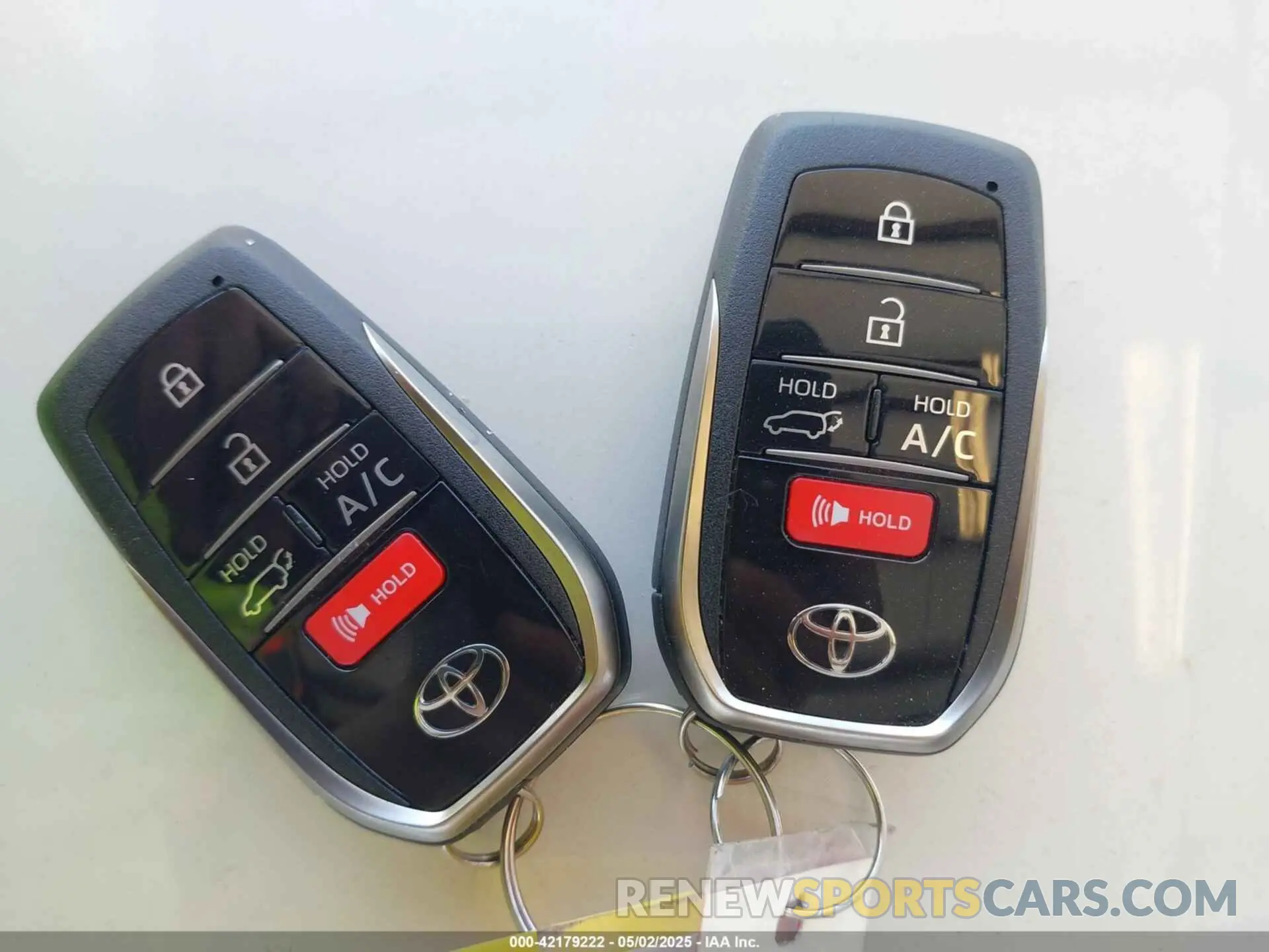 11 Photograph of a damaged car JTMEB3FV4SD251779 TOYOTA RAV4 PLUG-IN HYBRID 2025