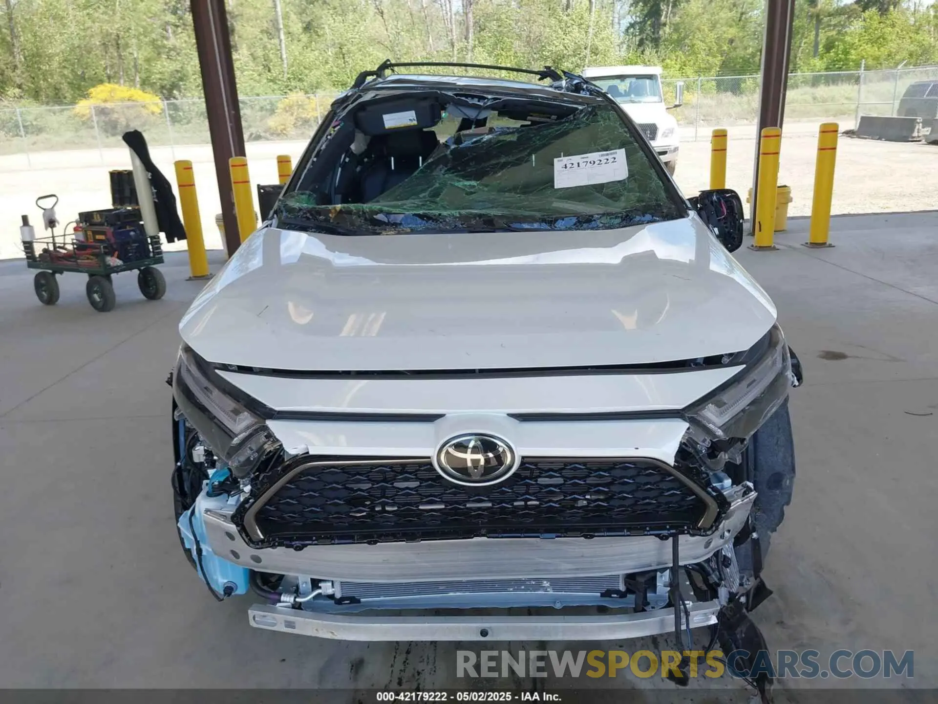 12 Photograph of a damaged car JTMEB3FV4SD251779 TOYOTA RAV4 PLUG-IN HYBRID 2025
