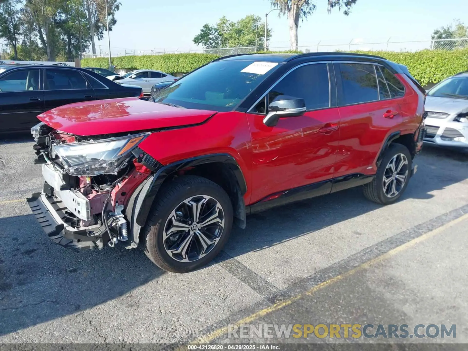 2 Фотография поврежденного автомобиля JTMEB3FVXSD244190 TOYOTA RAV4 PLUG-IN HYBRID 2025