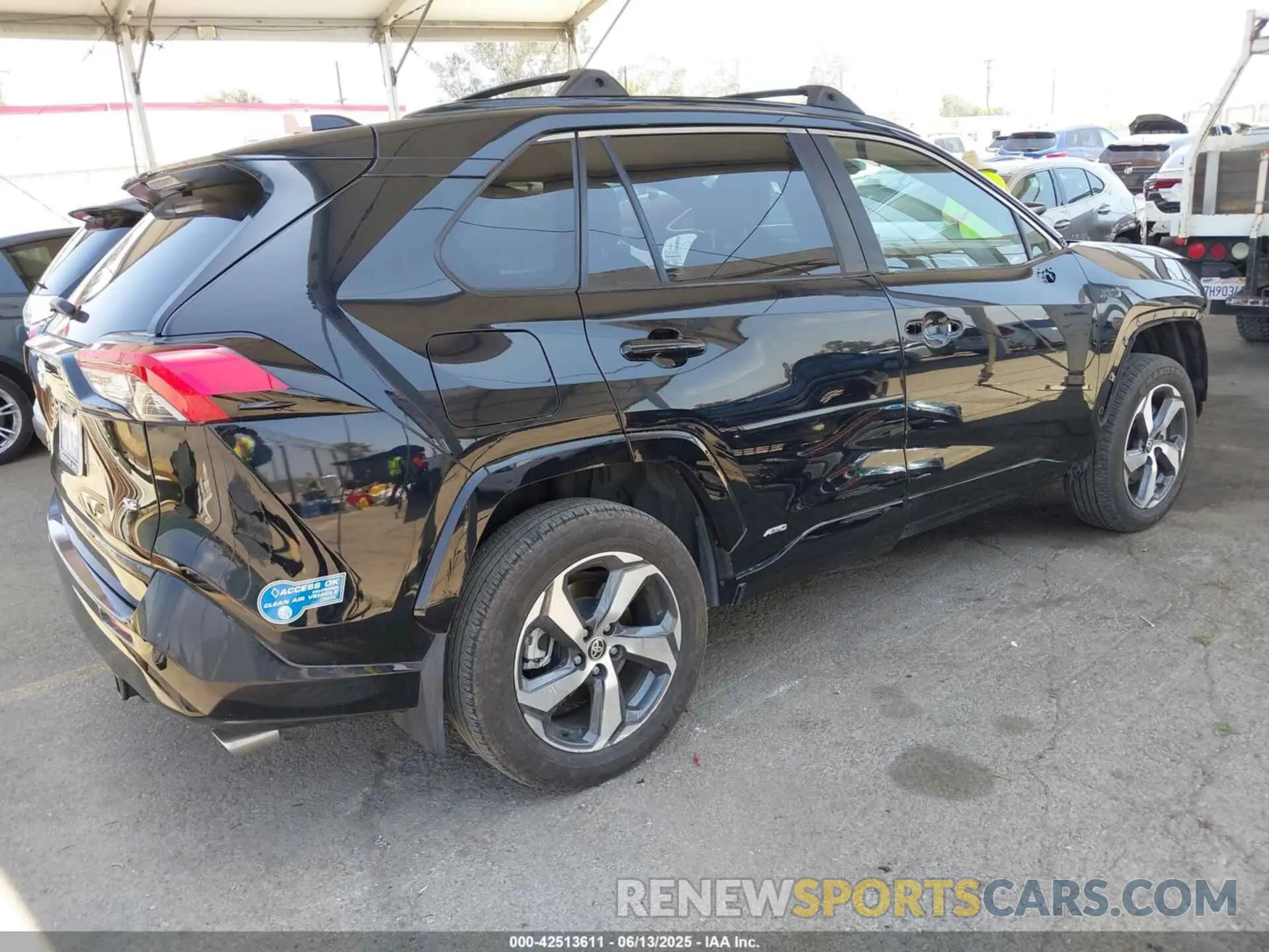 4 Photograph of a damaged car JTMAB3FV4MD048537 TOYOTA RAV4 PRIME 2021