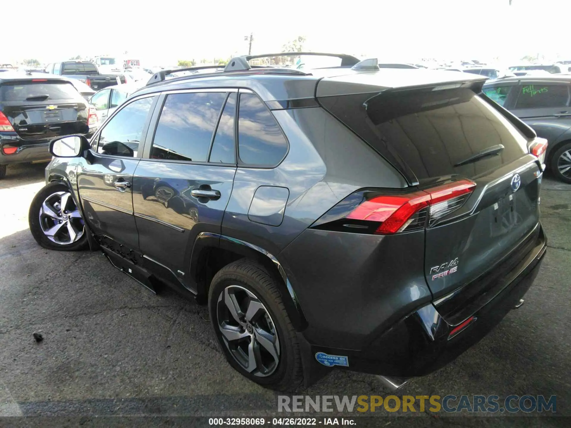 3 Фотография поврежденного автомобиля JTMAB3FV7MD036530 TOYOTA RAV4 PRIME 2021