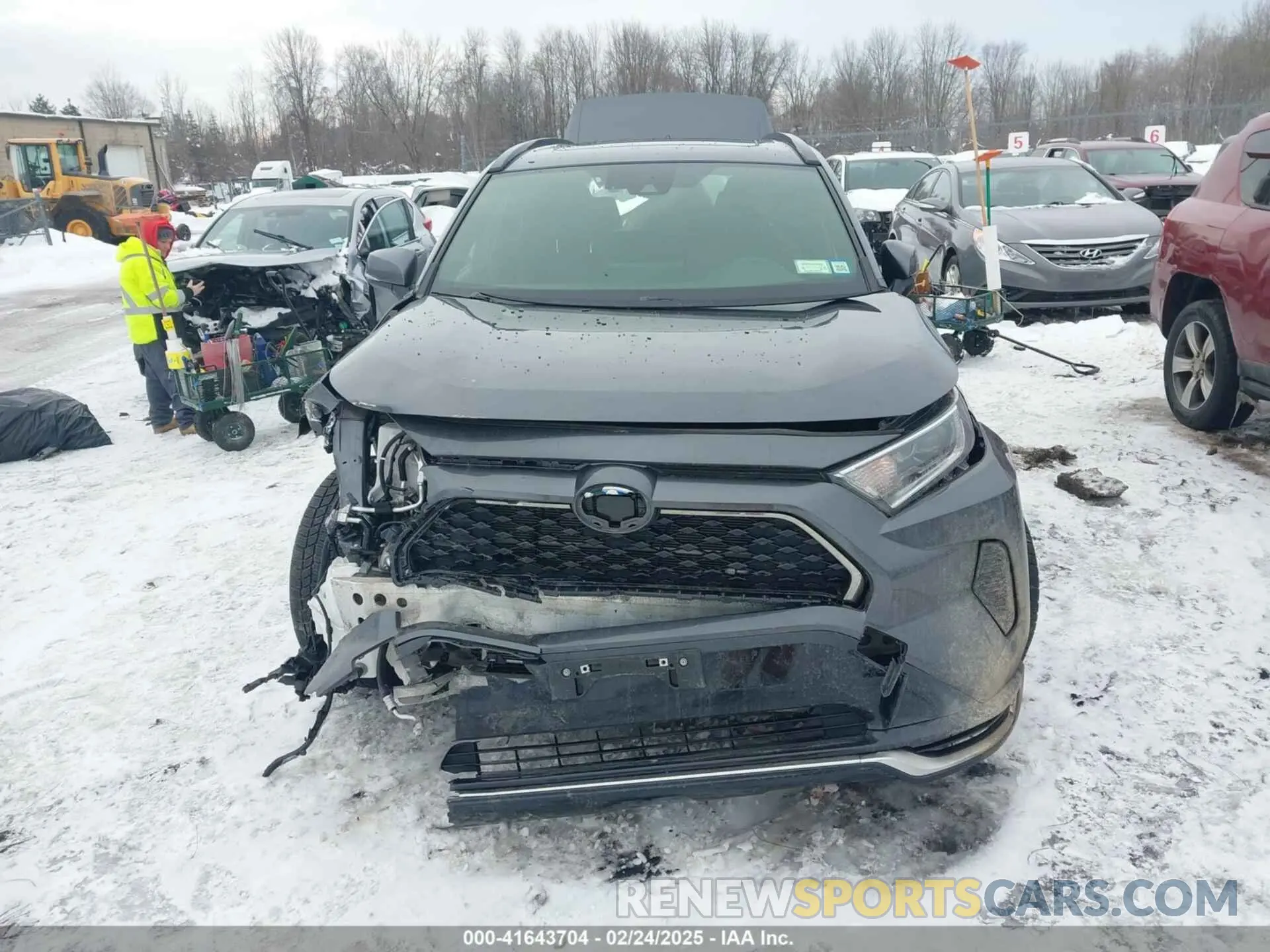 13 Фотография поврежденного автомобиля JTMAB3FV9MD025738 TOYOTA RAV4 PRIME 2021