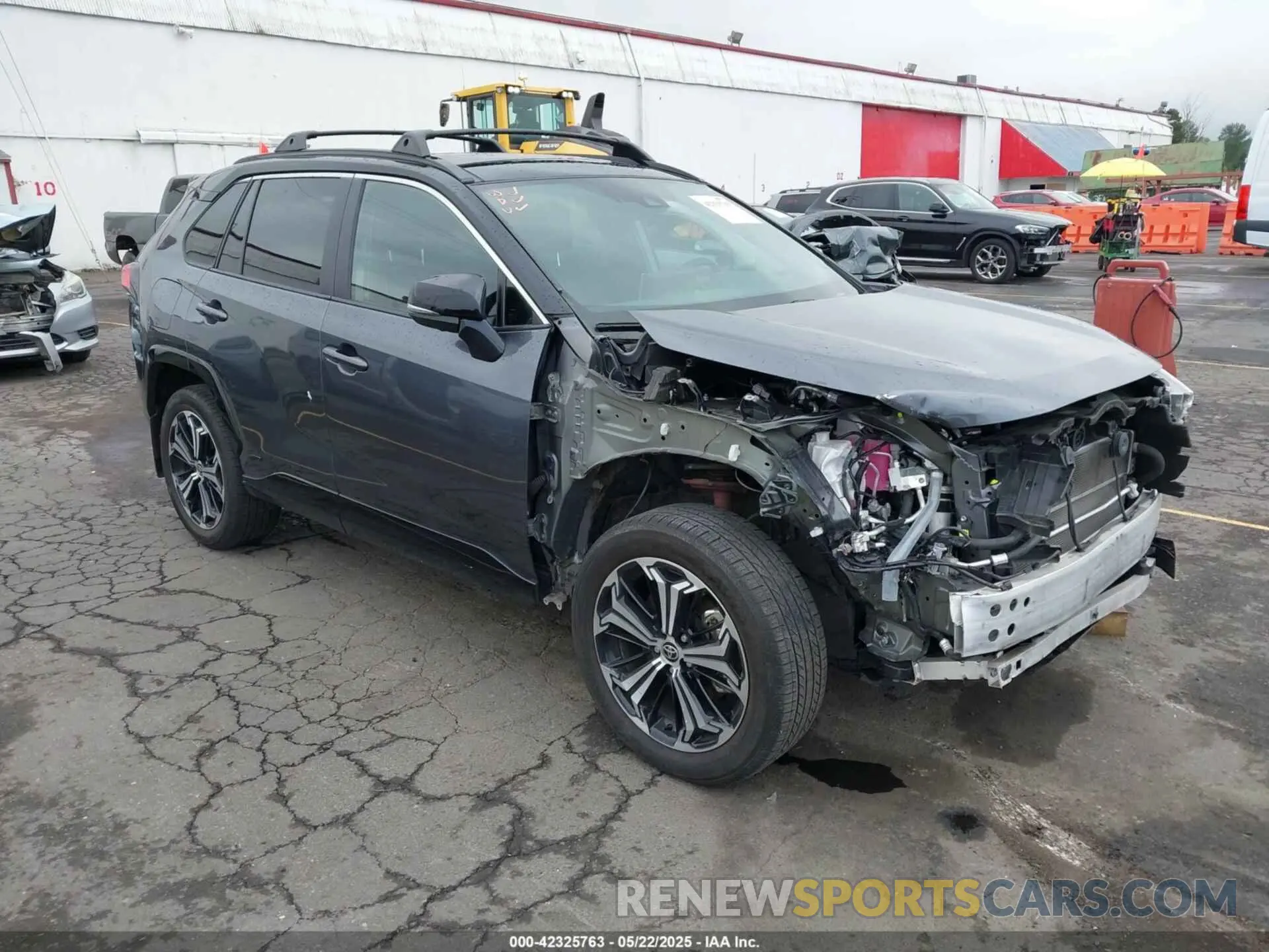 1 Photograph of a damaged car JTMFB3FV4MD065831 TOYOTA RAV4 PRIME 2021