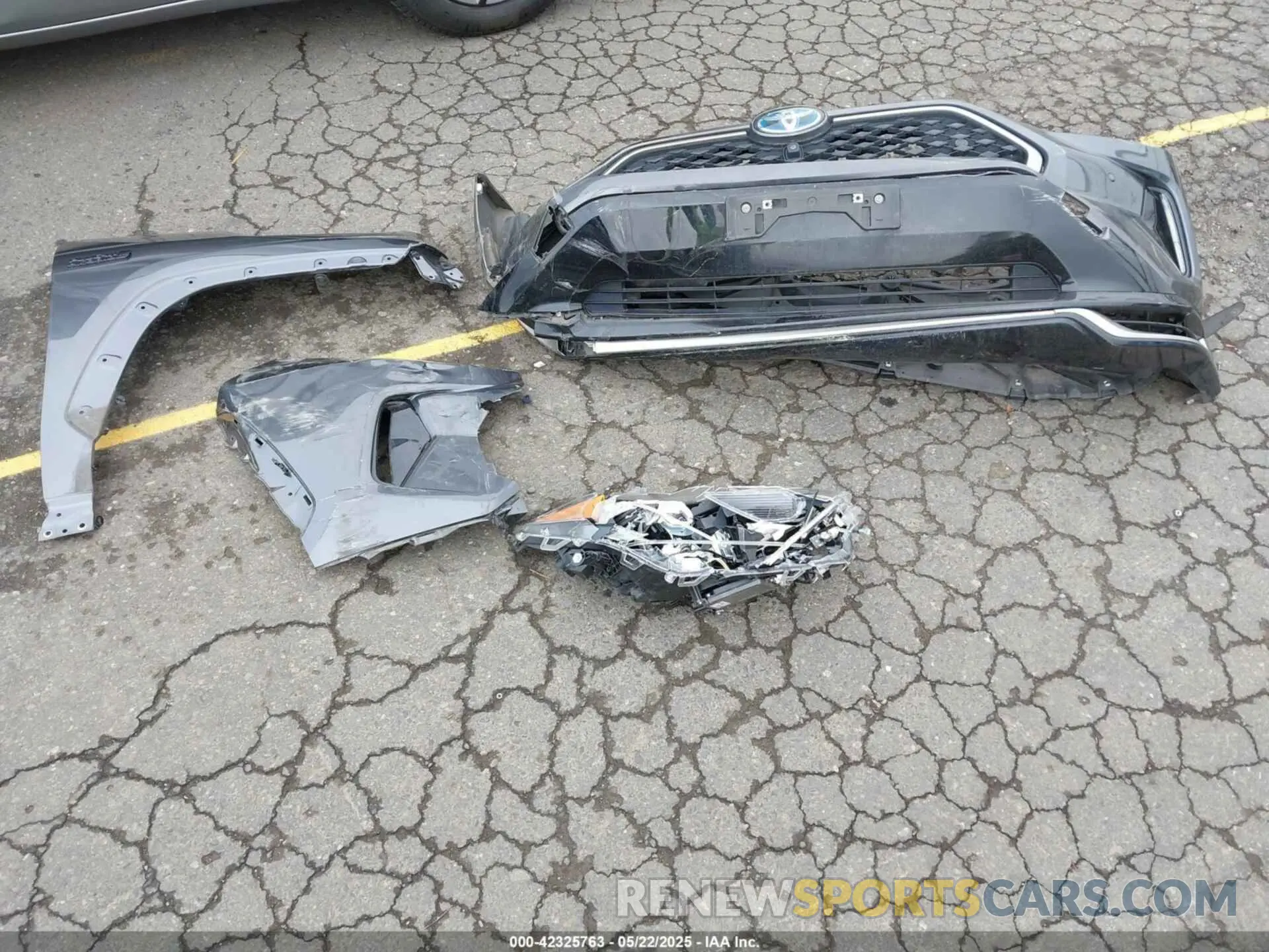 12 Photograph of a damaged car JTMFB3FV4MD065831 TOYOTA RAV4 PRIME 2021