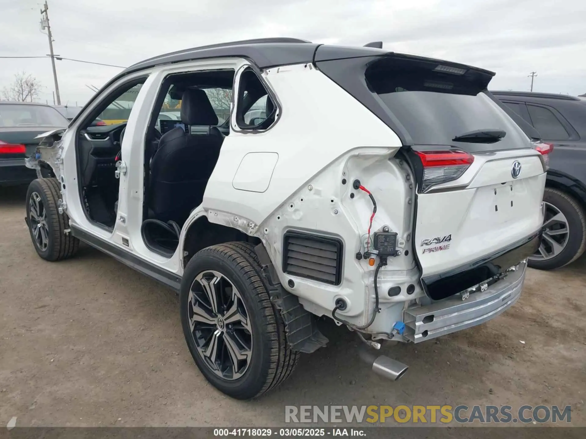 3 Photograph of a damaged car JTMFB3FV5MD074392 TOYOTA RAV4 PRIME 2021