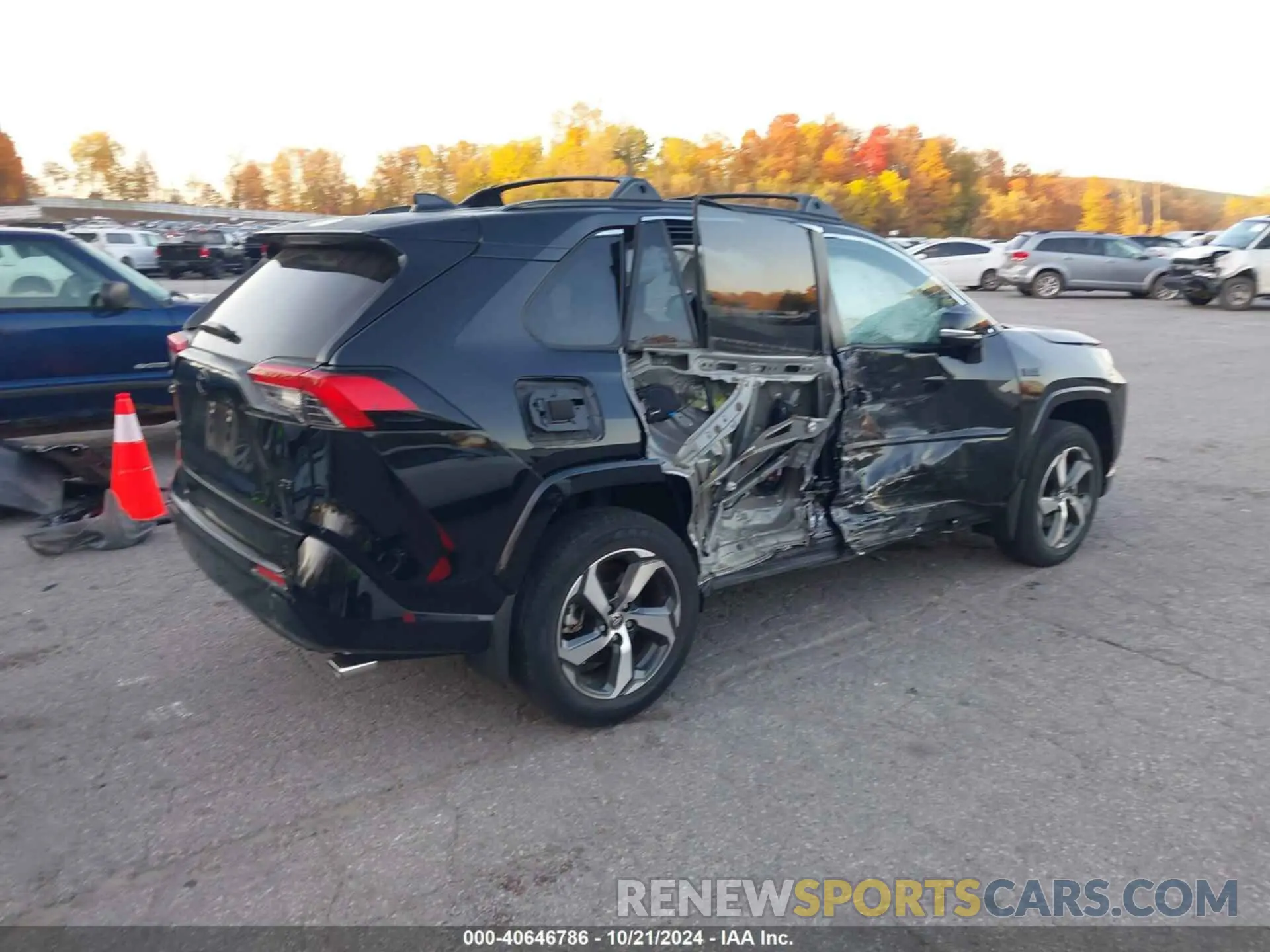 4 Фотография поврежденного автомобиля JTMAB3FV3ND106512 TOYOTA RAV4 PRIME 2022