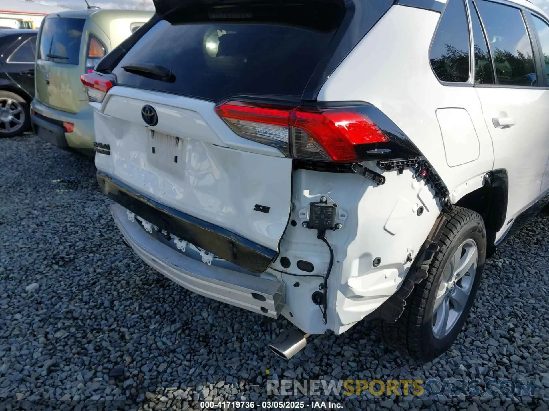6 Photograph of a damaged car JTMAB3FV6ND105659 TOYOTA RAV4 PRIME 2022
