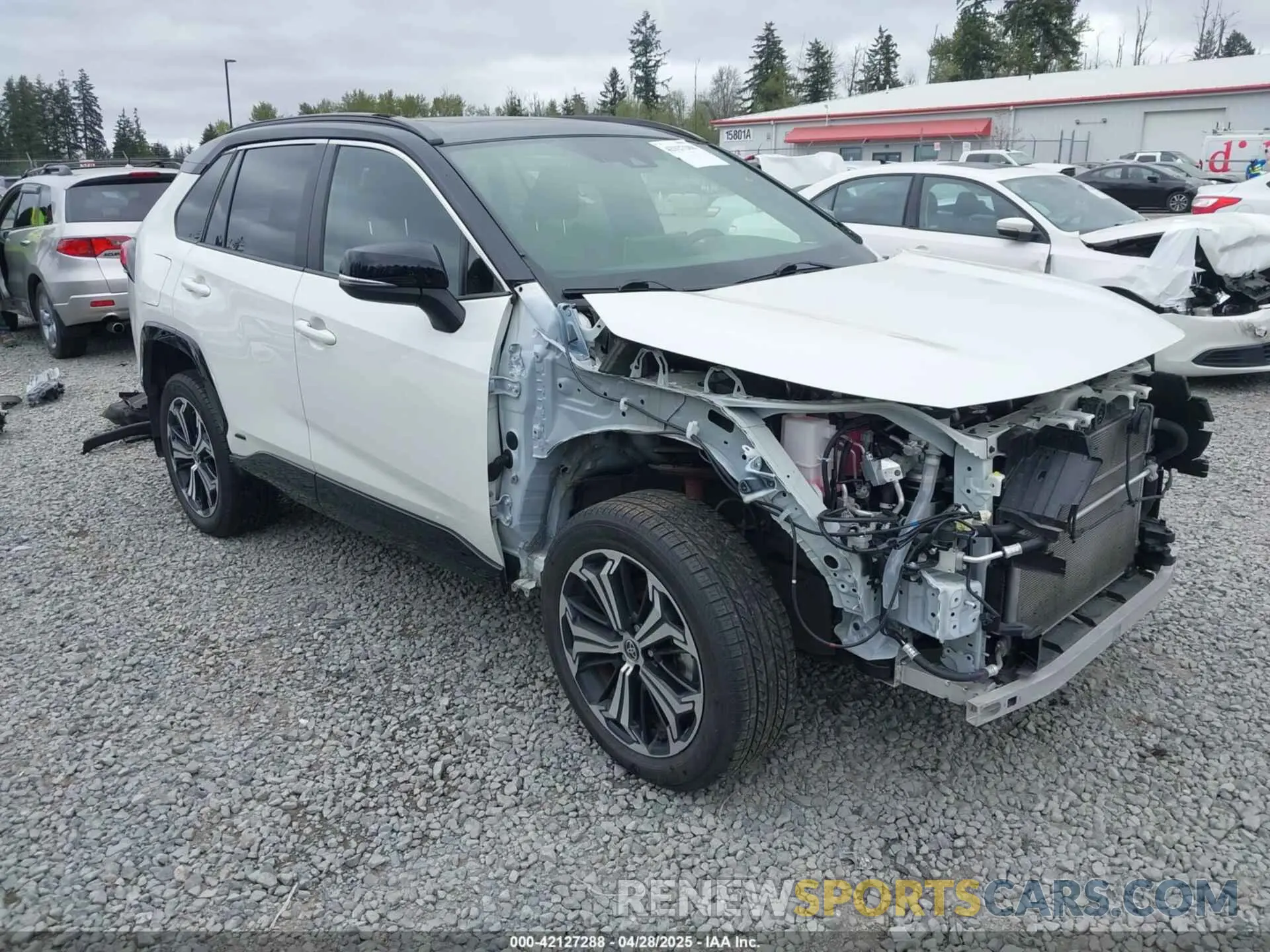 1 Photograph of a damaged car JTMEB3FV1ND100256 TOYOTA RAV4 PRIME 2022