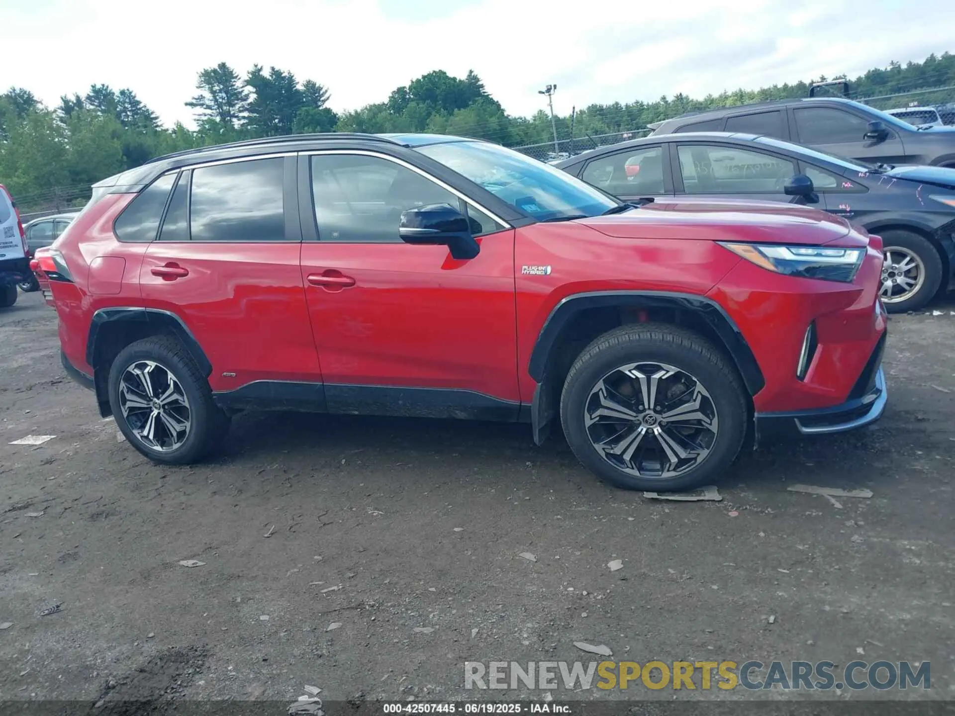 13 Photograph of a damaged car JTMFB3FV7ND083838 TOYOTA RAV4 PRIME 2022
