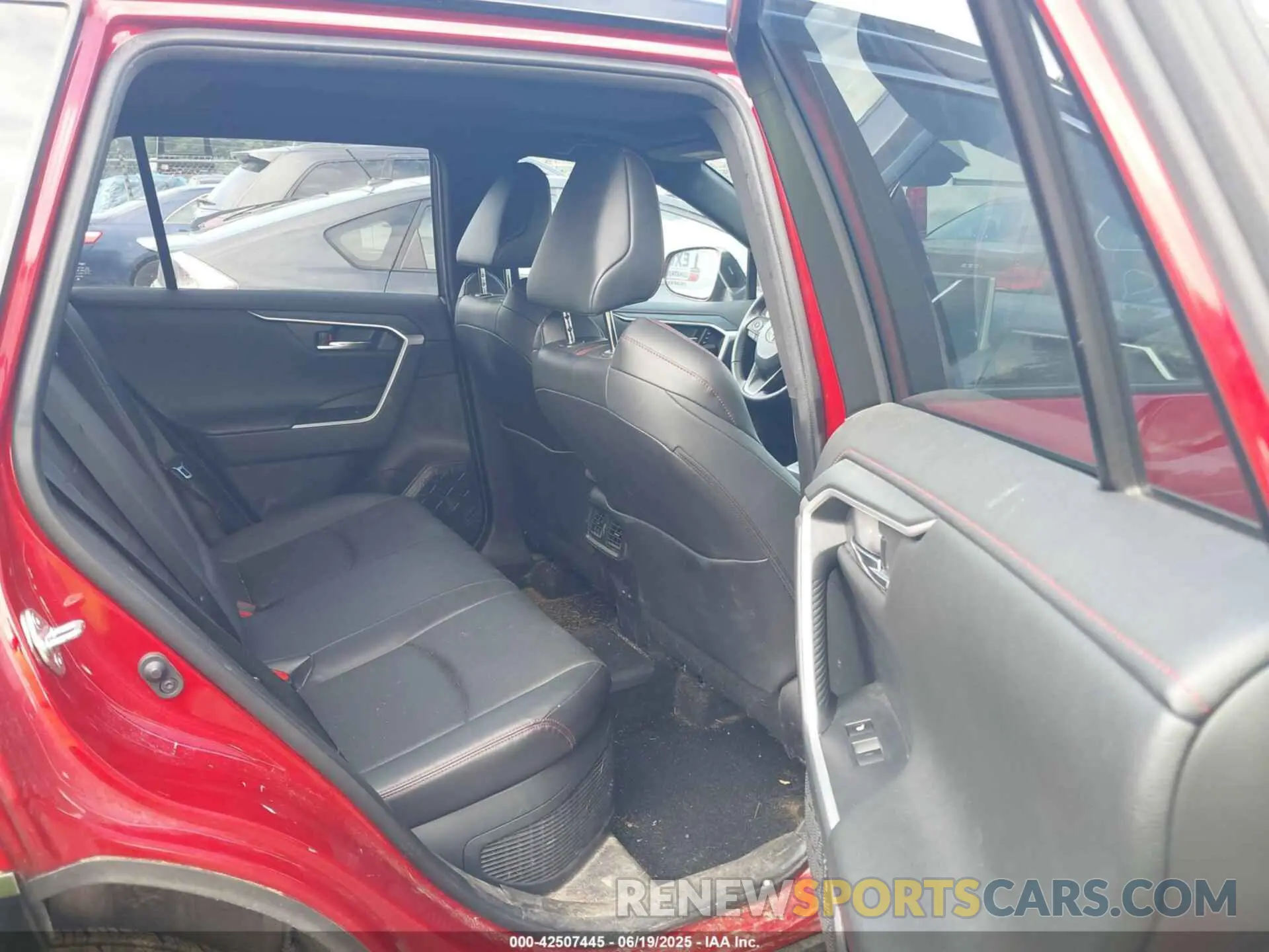 8 Photograph of a damaged car JTMFB3FV7ND083838 TOYOTA RAV4 PRIME 2022