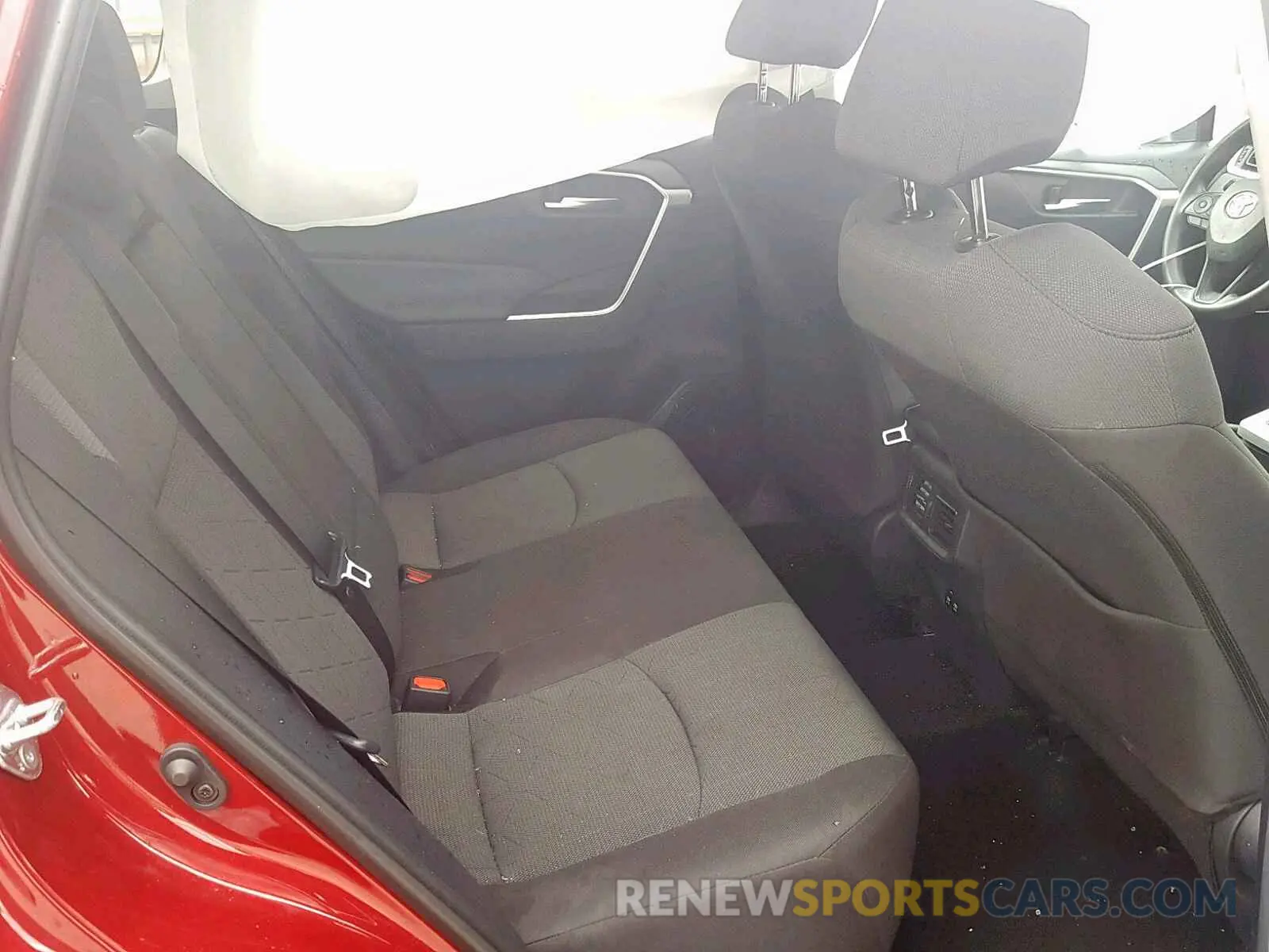 6 Photograph of a damaged car 2T3P1RFVXKW010892 TOYOTA RAV4 XLE 2019