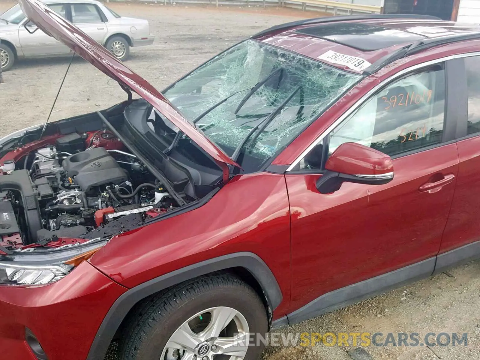 9 Photograph of a damaged car 2T3P1RFVXKW010892 TOYOTA RAV4 XLE 2019