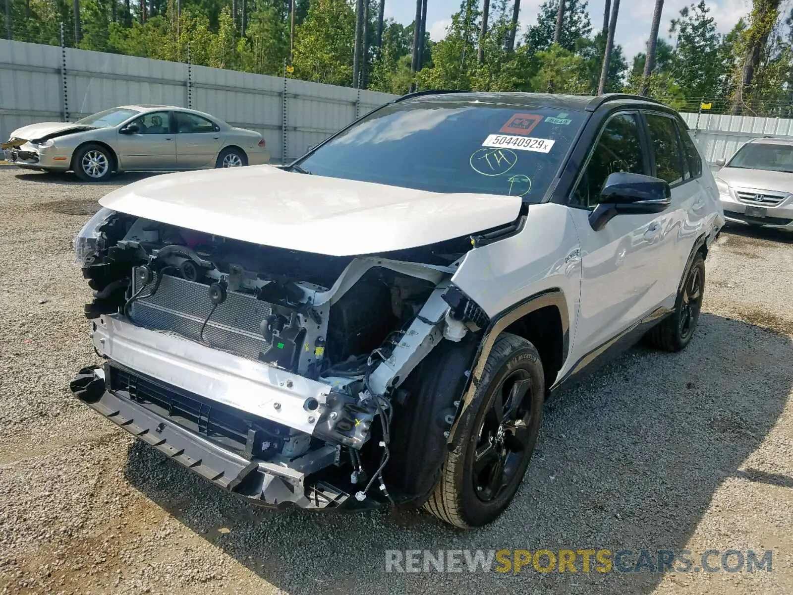 2 Photograph of a damaged car 2T3EWRFV4KW007348 TOYOTA RAV4 XSE 2019