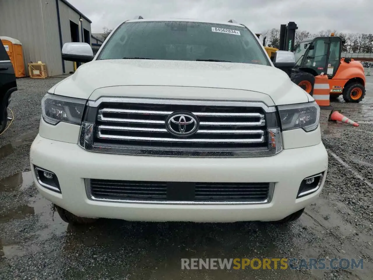 5 Фотография поврежденного автомобиля 5TDDY5G11KS168154 TOYOTA SEQUOIA 2019