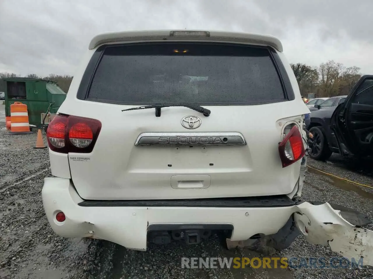 6 Фотография поврежденного автомобиля 5TDDY5G11KS168154 TOYOTA SEQUOIA 2019
