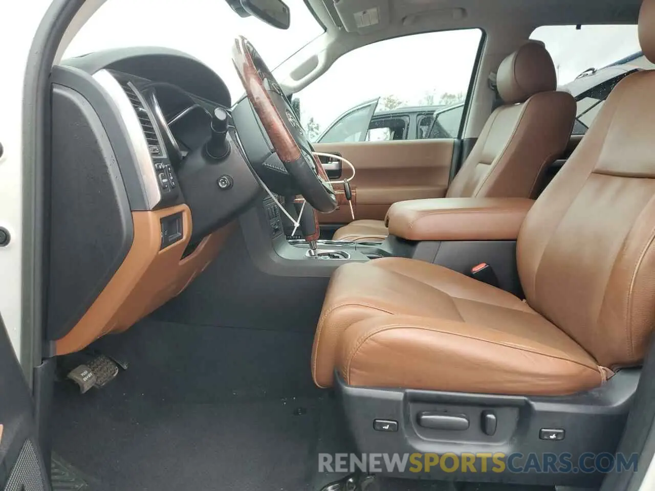 7 Фотография поврежденного автомобиля 5TDDY5G11KS168154 TOYOTA SEQUOIA 2019